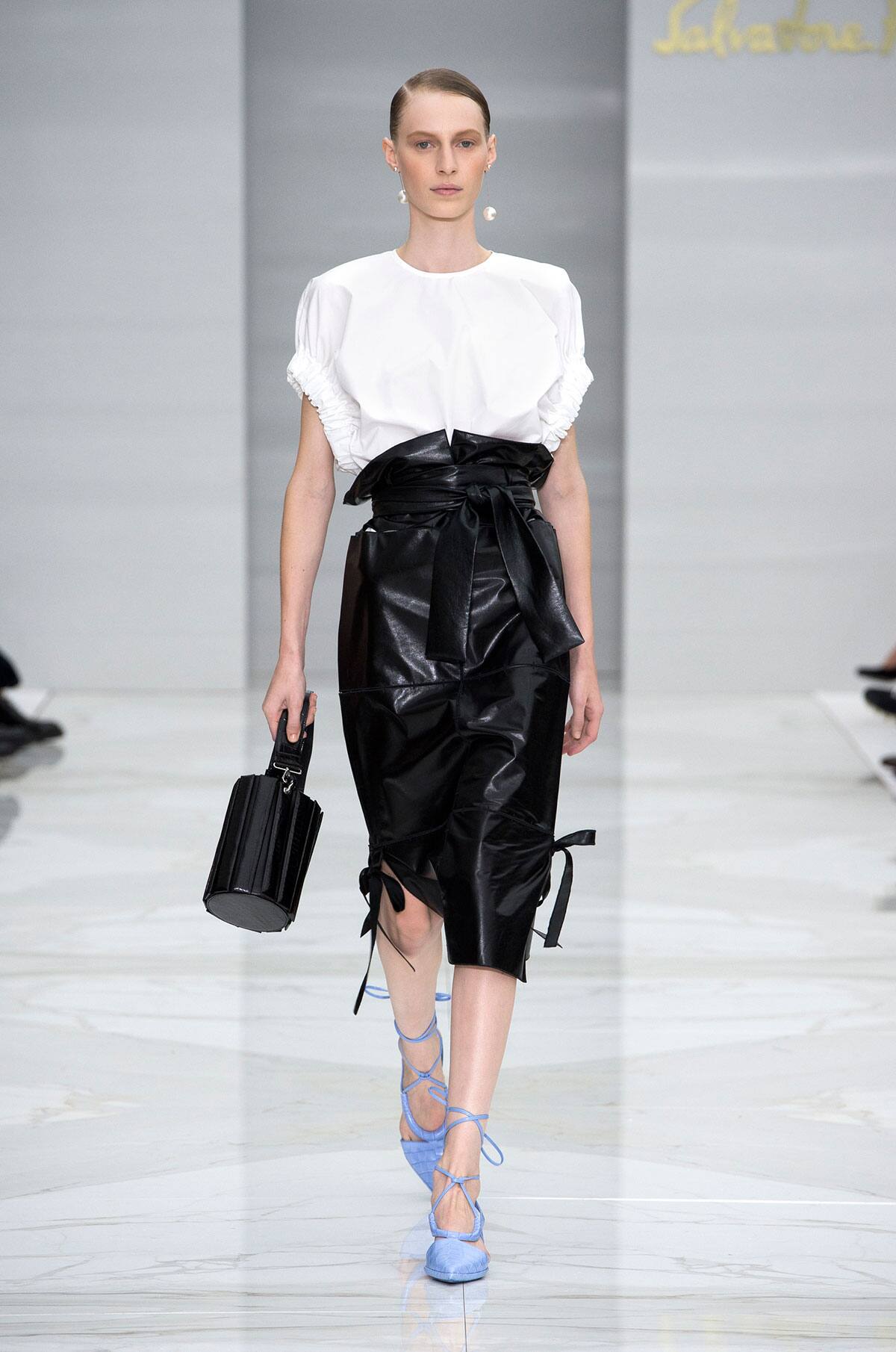 Salvatore Ferragamo: 2016-年春夏-ルック