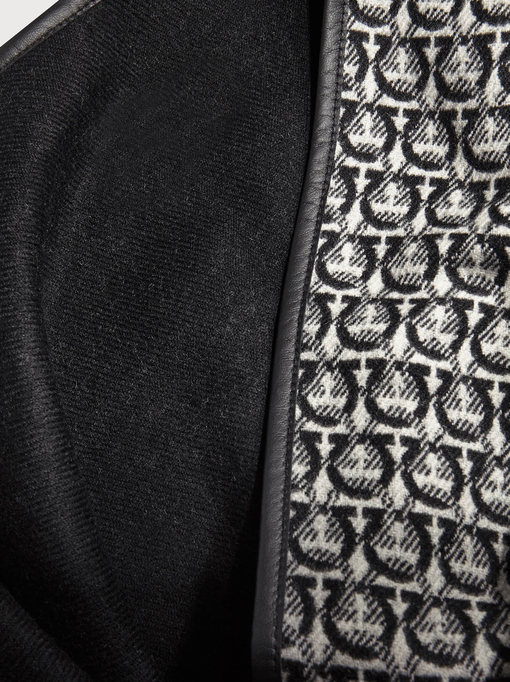  Ferragamo Damen Cape Mit Gancini-detail Schwarz 