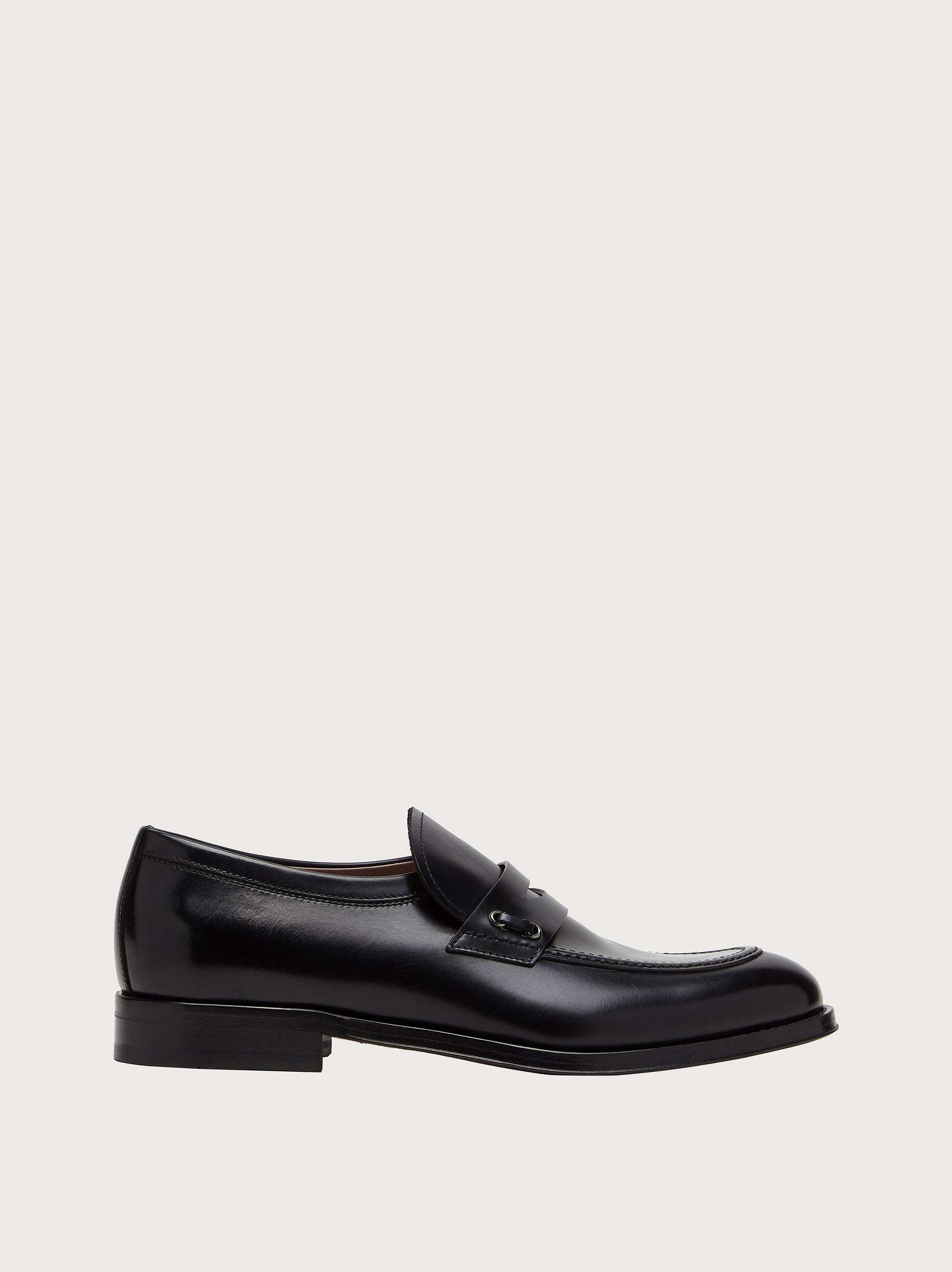black loafers size 7