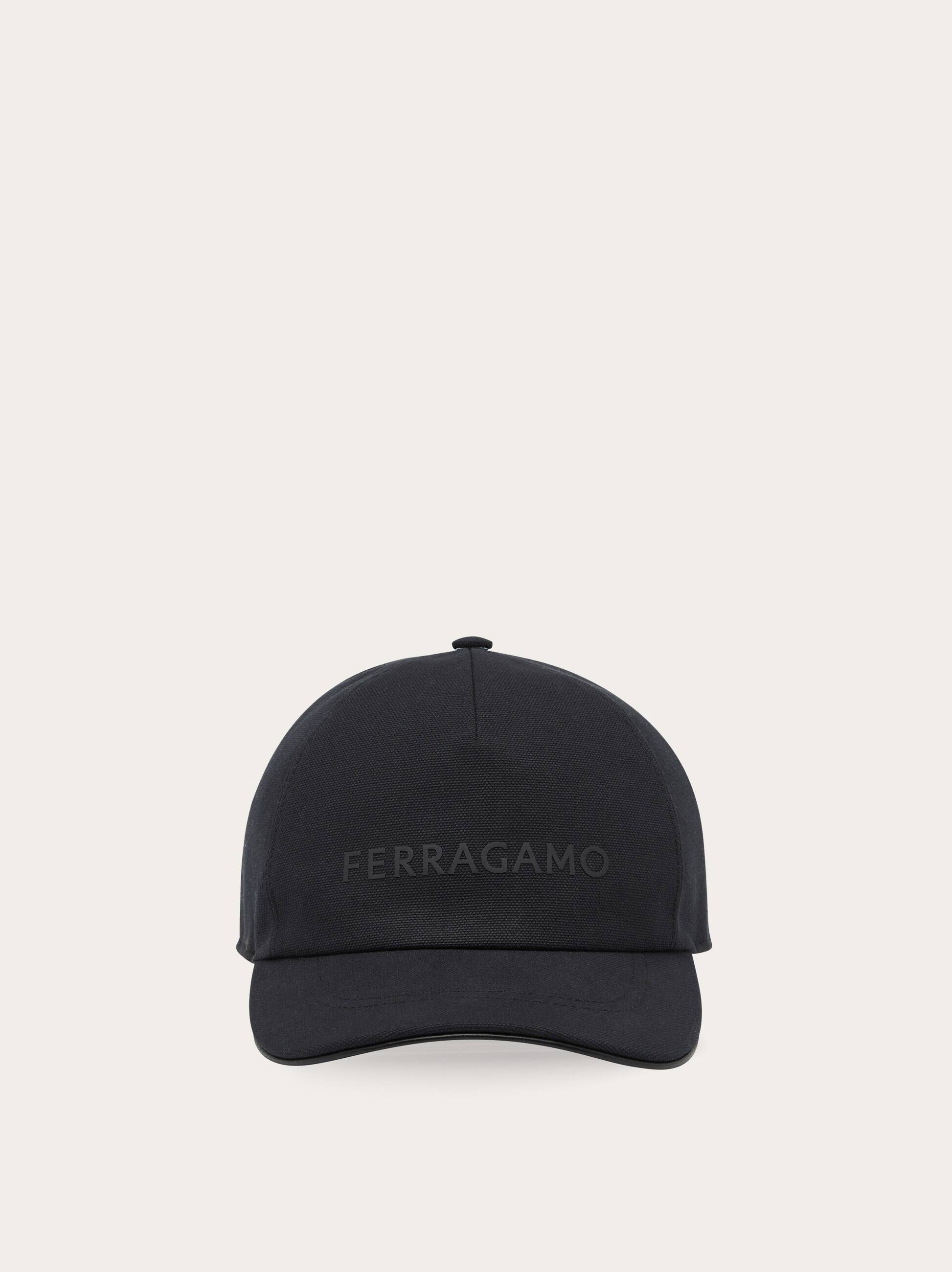 Ferragamo Uomo Cappellino con firma Nero