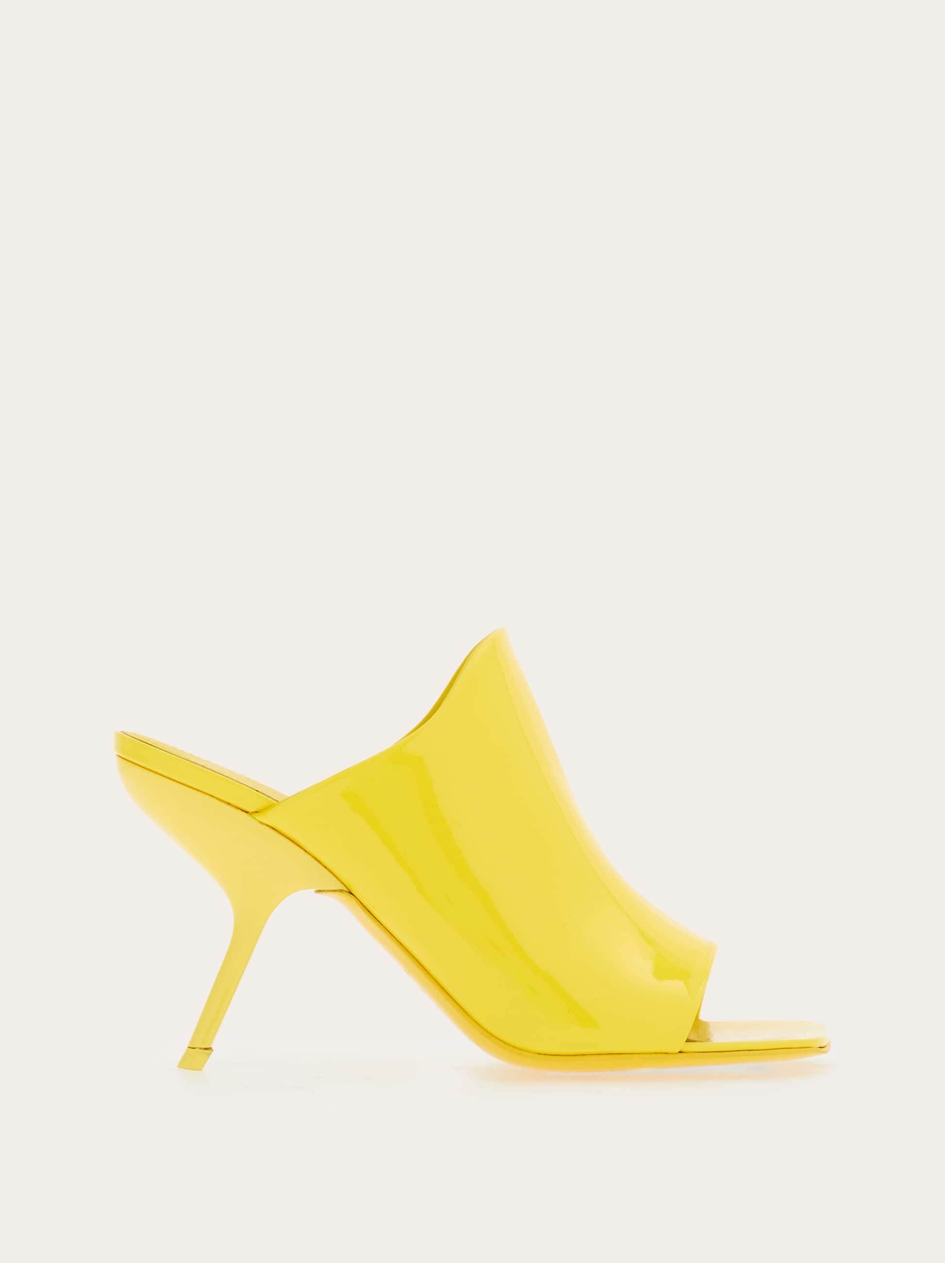 Ferragamo Era Patent Leather Mules In Yellow