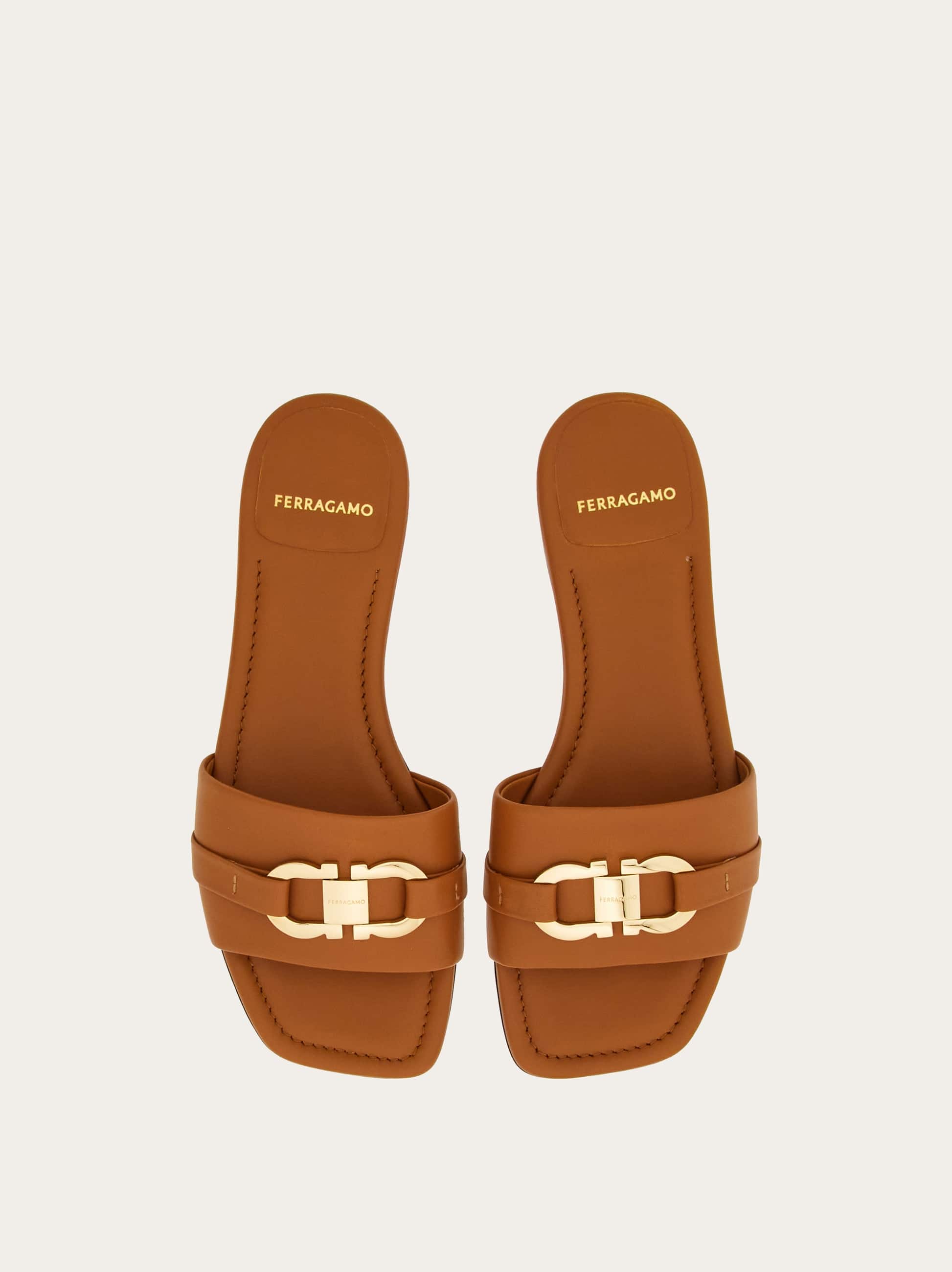  Ferragamo Damen Flacher Slide Mit Gancini Braun Größe 35 