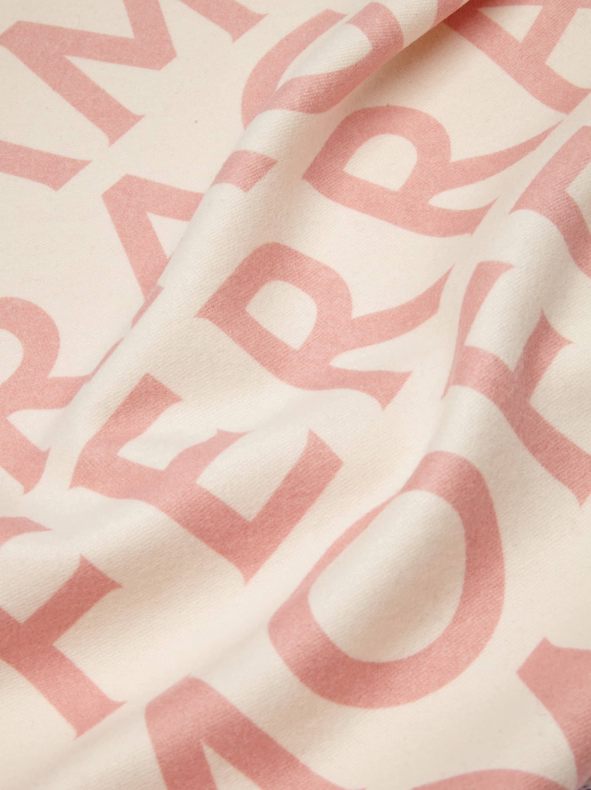 Ferragamo Logo Intarsia-knit Fringed Scarf In Pink
