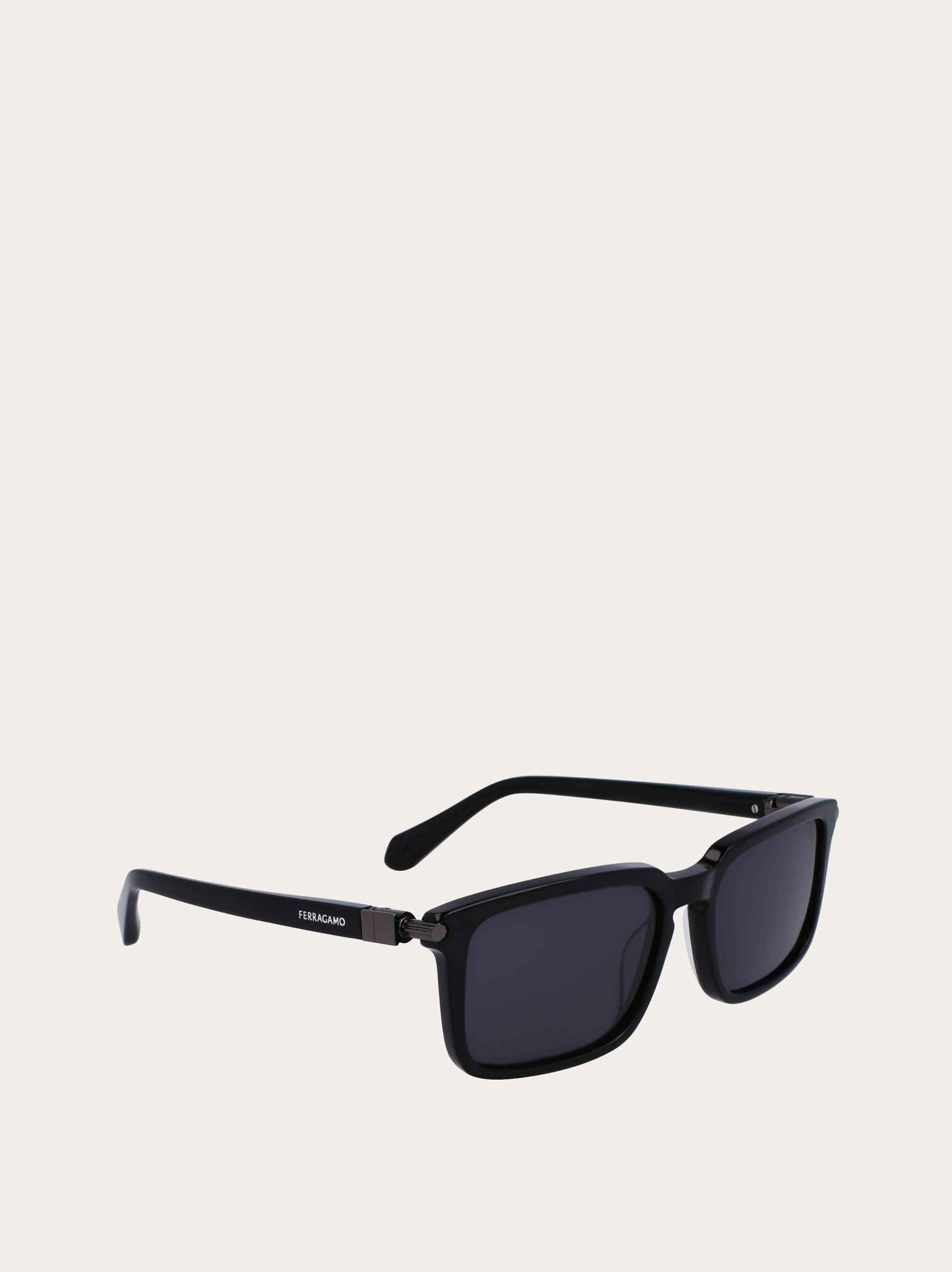 Ferragamo Sunglasses In Black