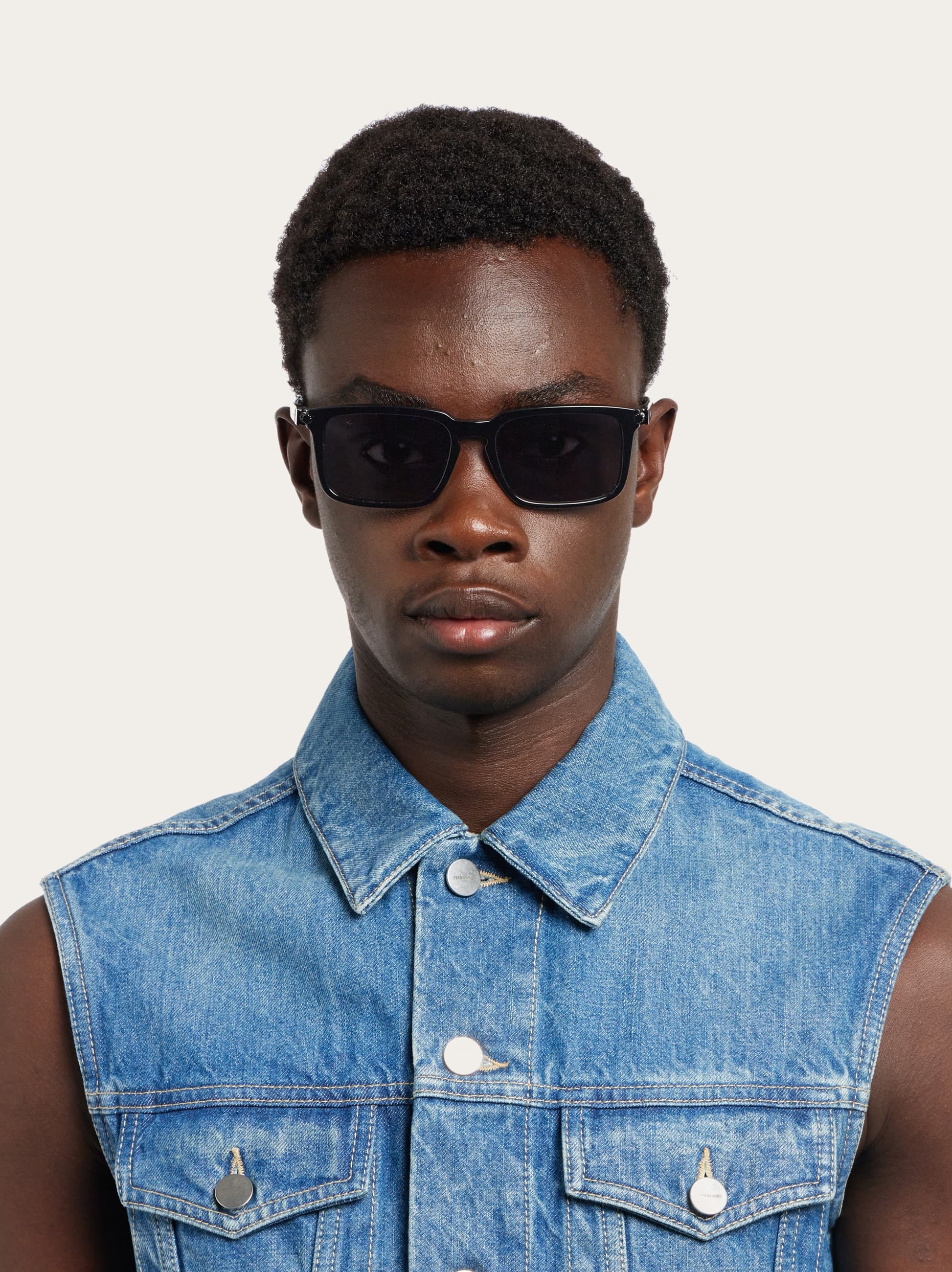  Ferragamo Men Rectangular Frame Sunglasses Black 