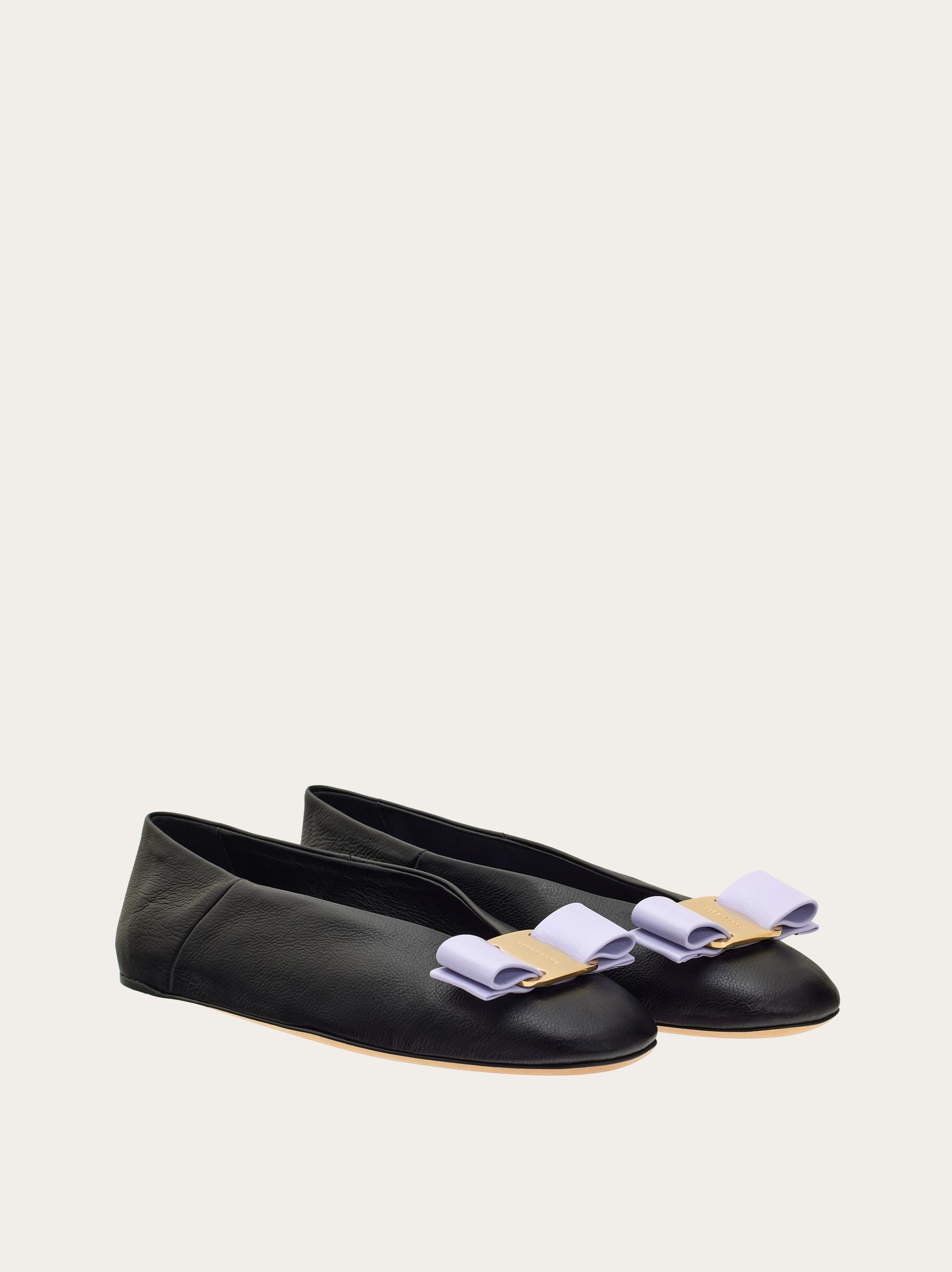 Ferragamo 5mm Vanna Leather Ballerina Flats In Black