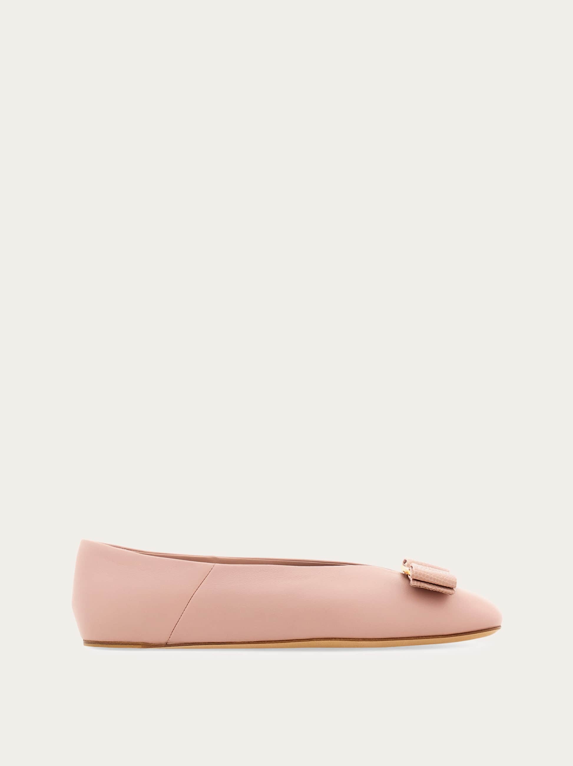 Ferragamo Light Pink Leather Ballet Flats In Multicolor