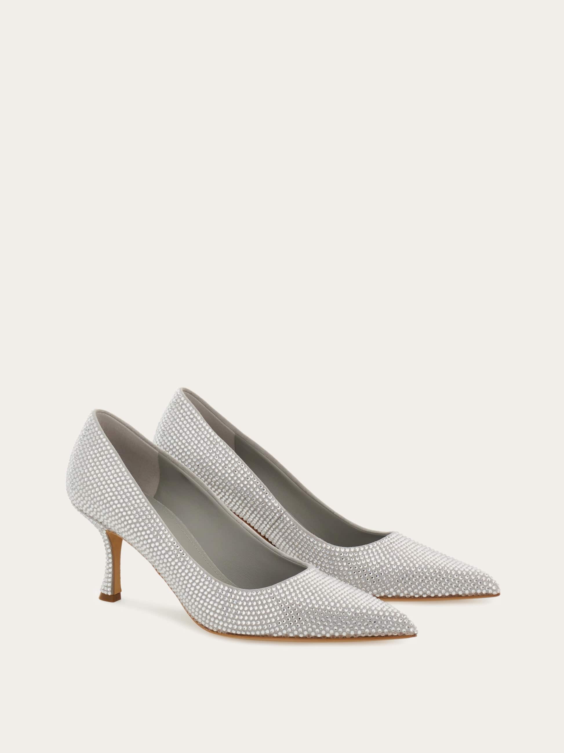  Ferragamo Damen Pumps Mit Kristallen Weiß Größe 36.5 
