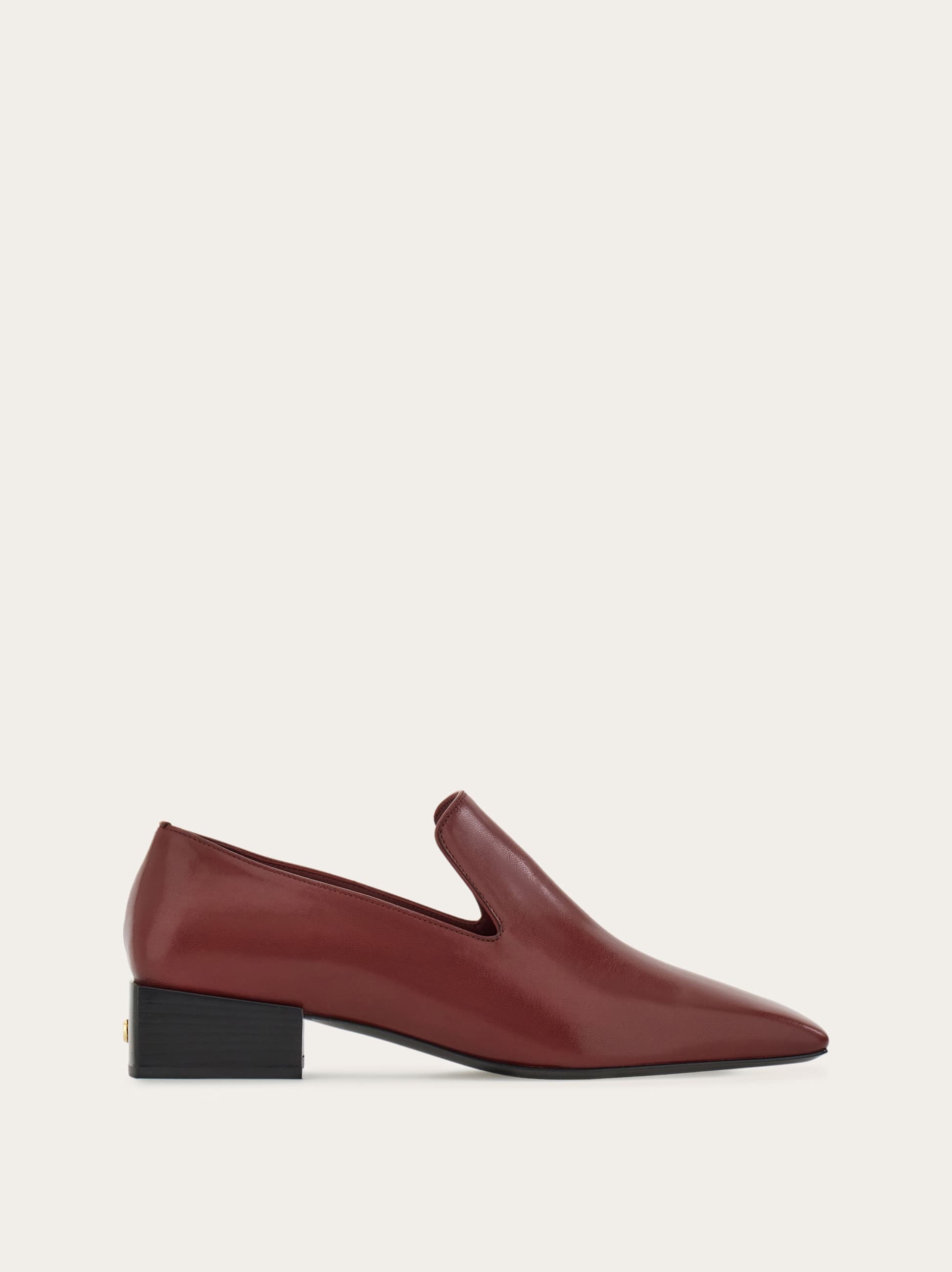 Ferragamo Leather Loafers In Red