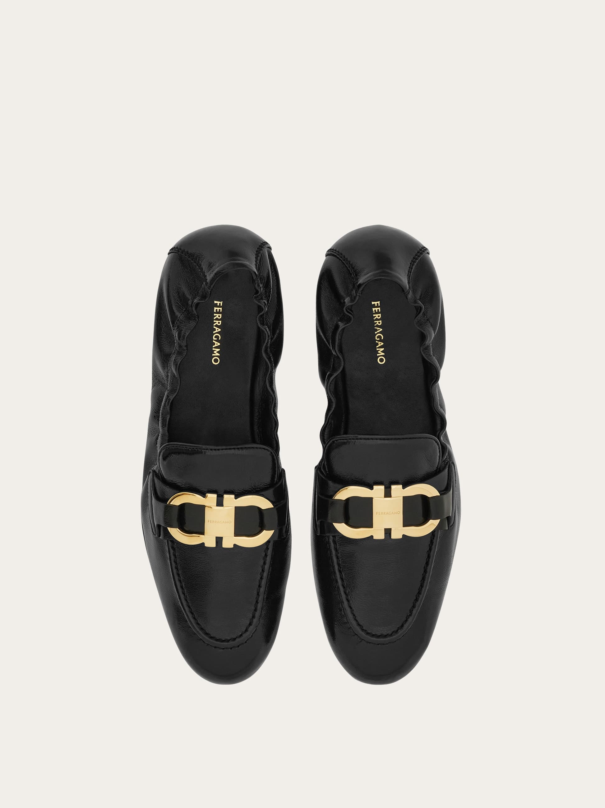 Ferragamo Gancini Leather Loafers With Round Toe In Black