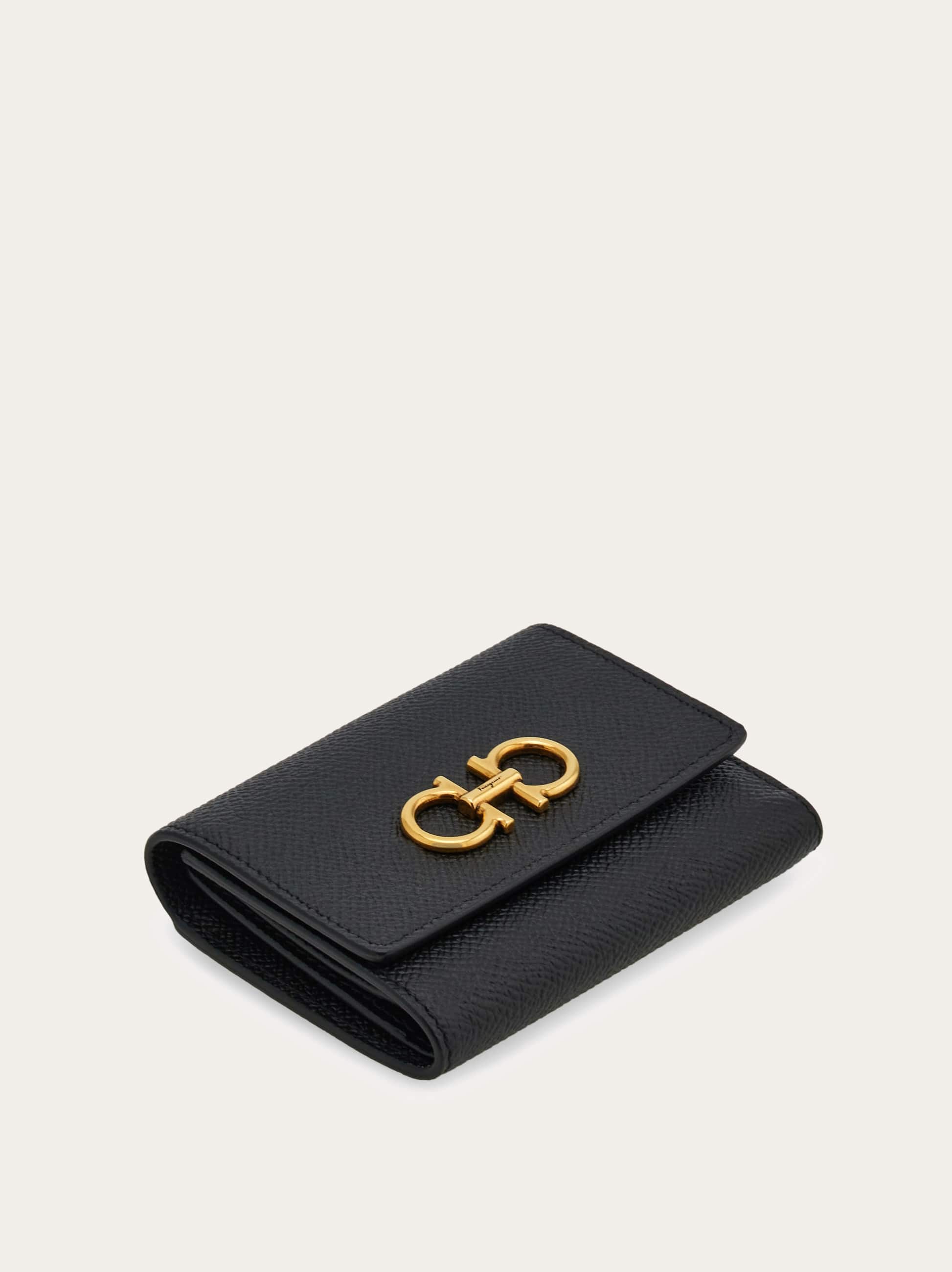 Ferragamo Trifold Wallet In Schwarz