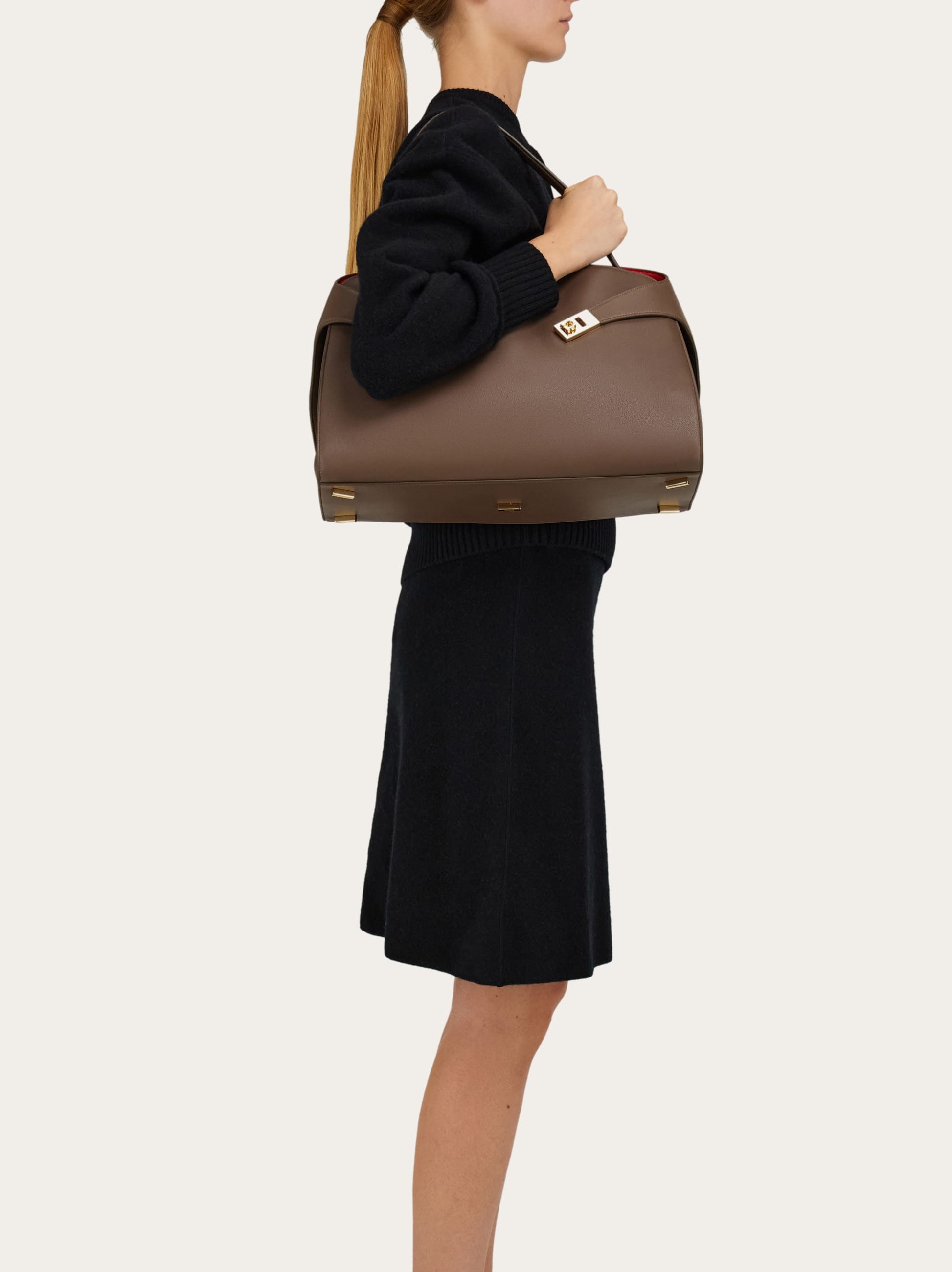 Ferragamo Hug Soft Bicolor Shoulder Bag (l) In Beige