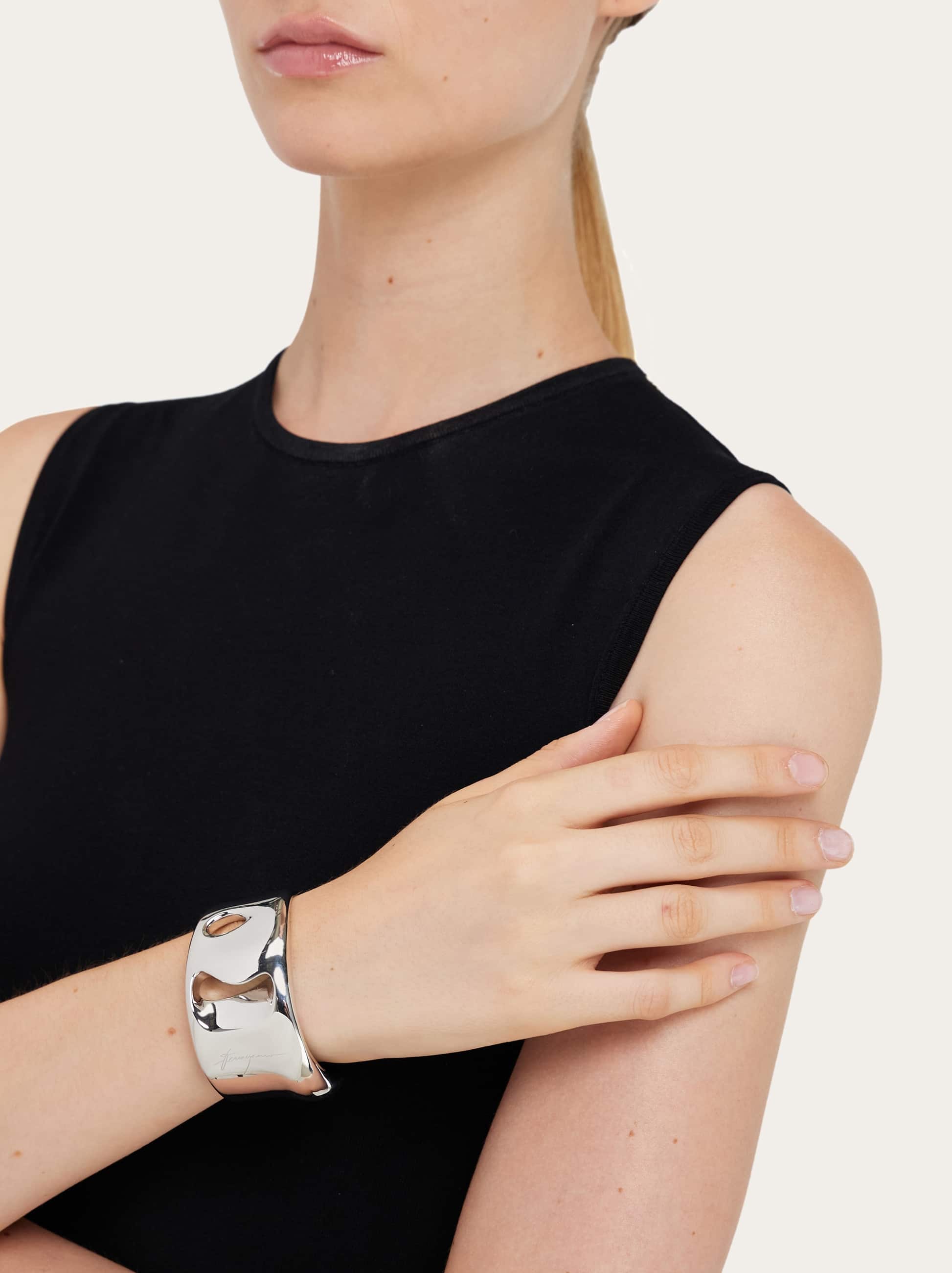  Ferragamo Women Vara Bangle (m) Silver 