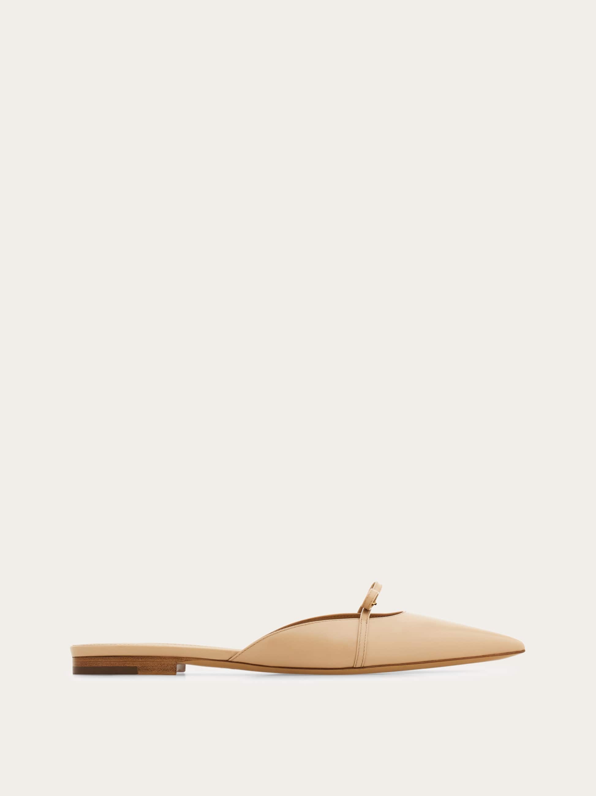 Ferragamo Bow Detail Pointed Toe Patent Mules In Neutral