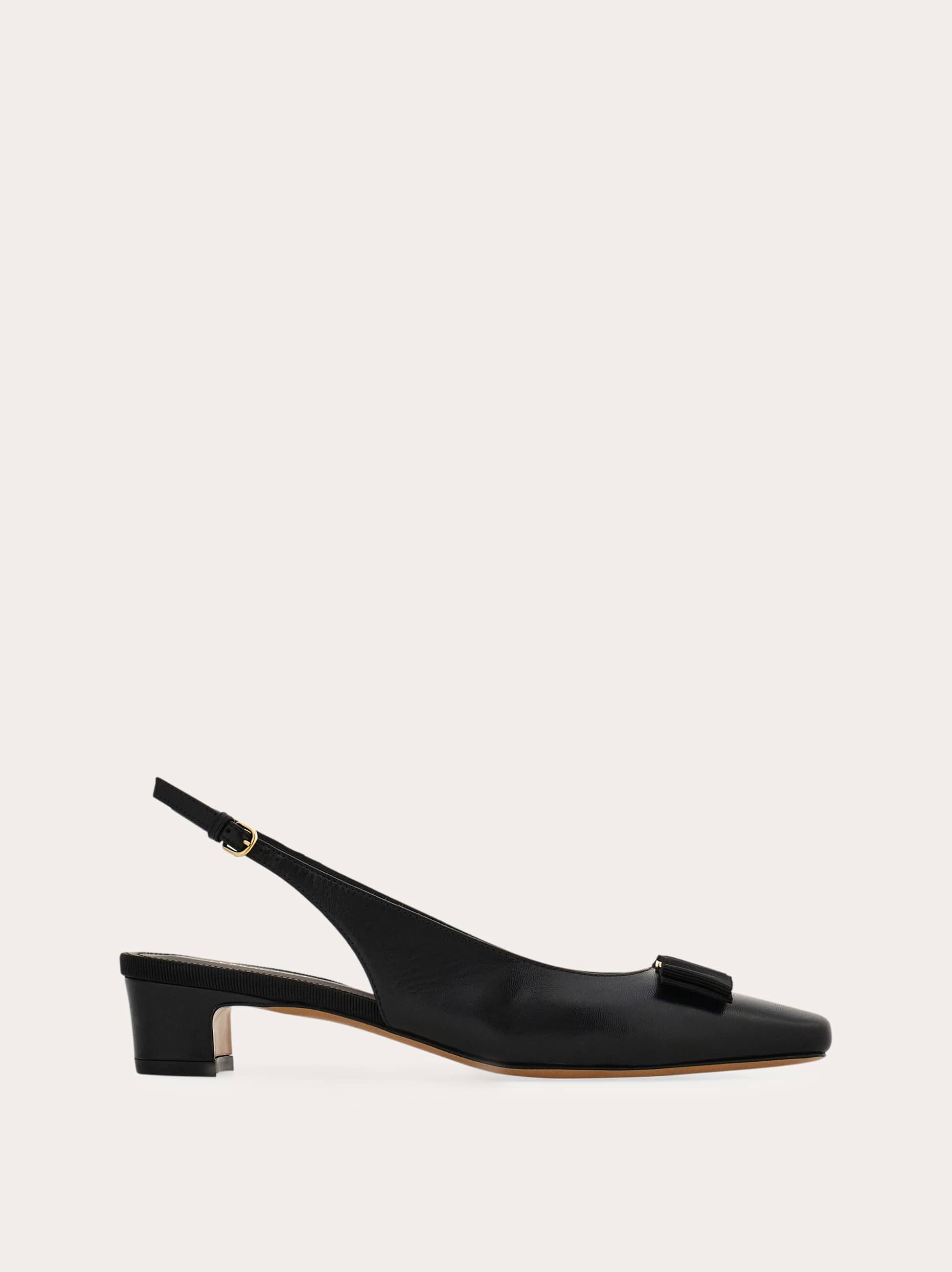 Ferragamo Bow Detail Slingback Pump In Black