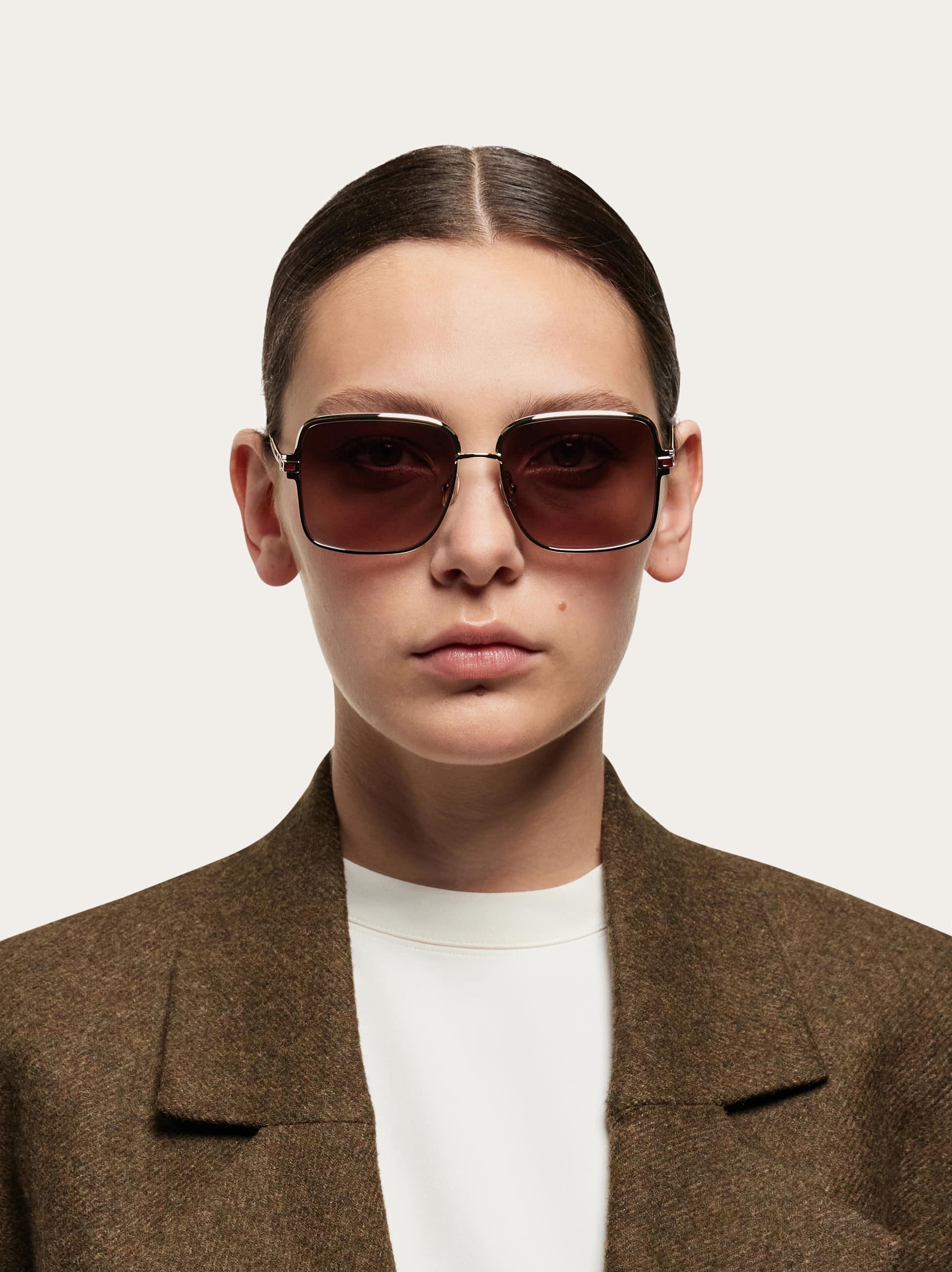  Ferragamo Women Rectangular Frame Sunglasses Gold 