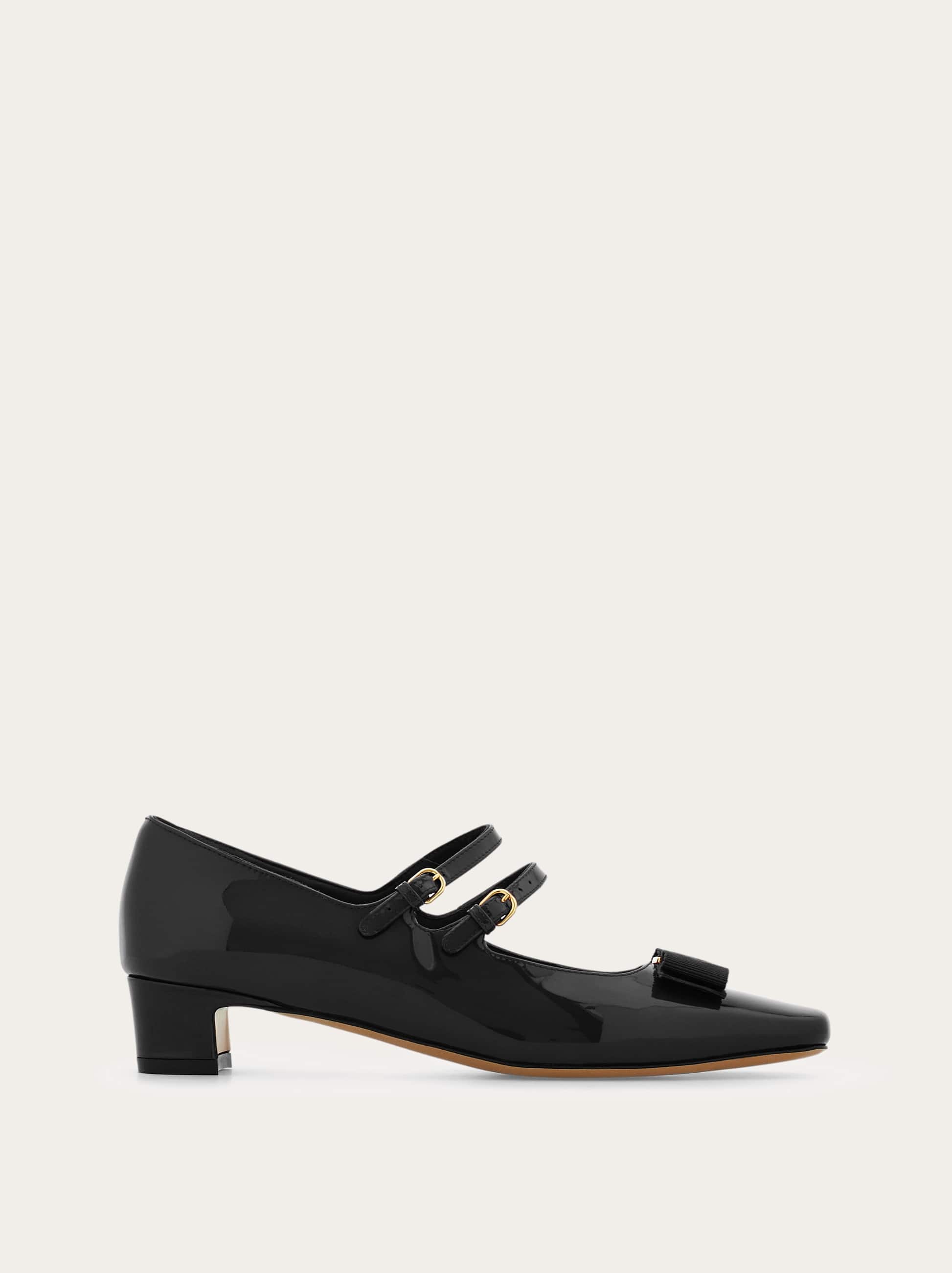 Ferragamo Donna Mary Jane fiocco Vara Nero Taglia 37.5