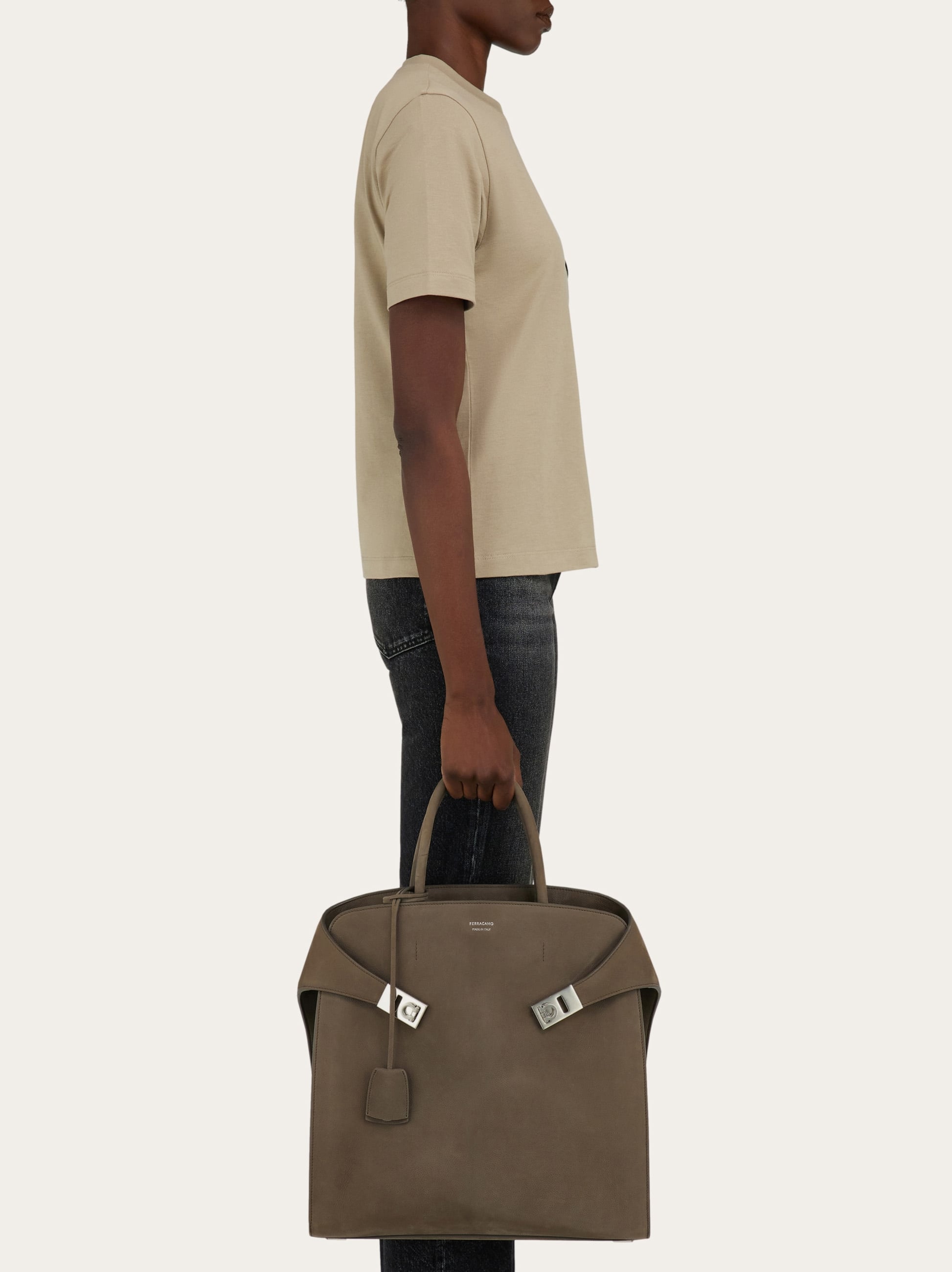 Ferragamo Herren Hug Totebag Grau 