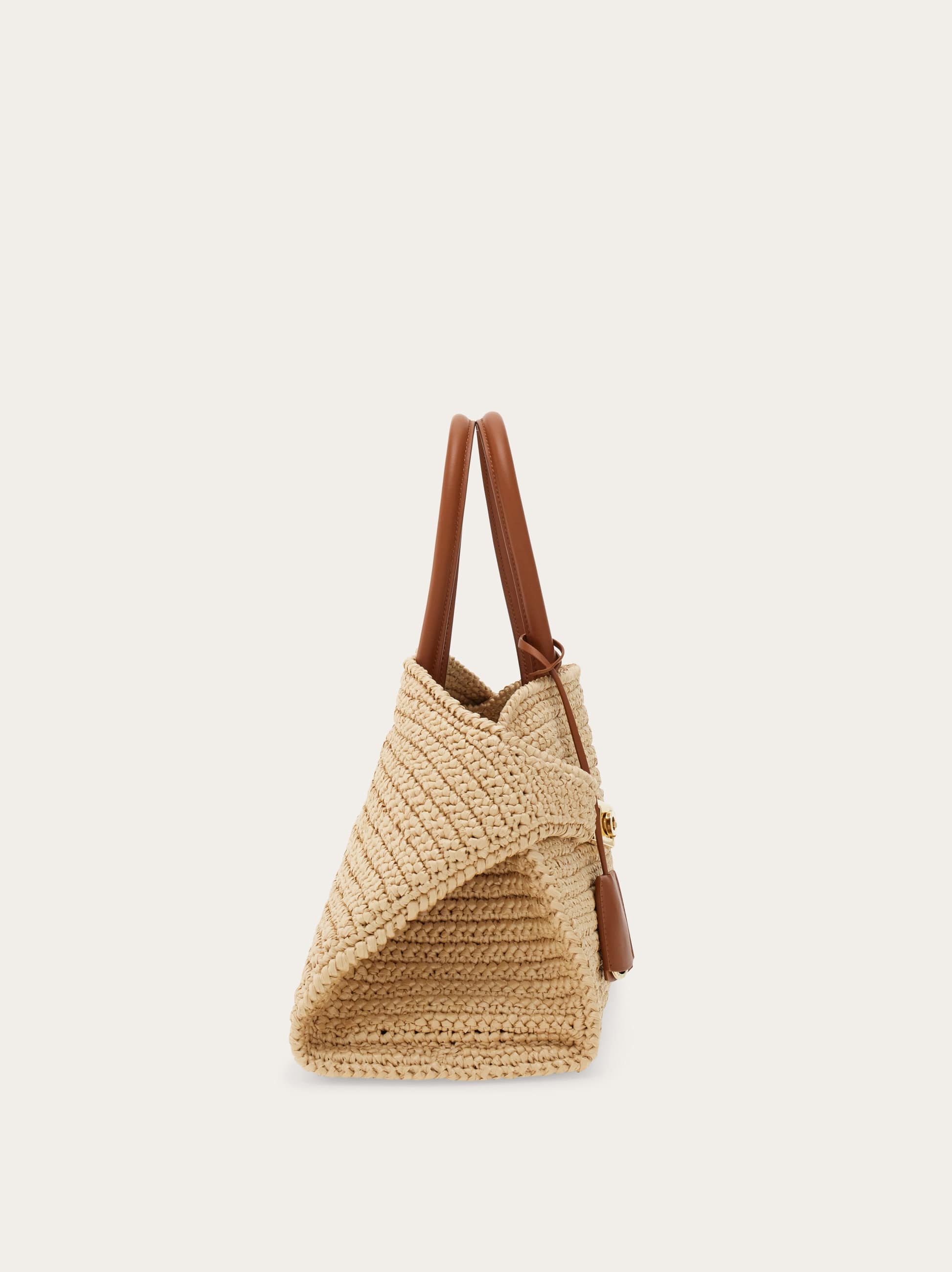  Ferragamo Damen Hug Handtasche (m) Beige 