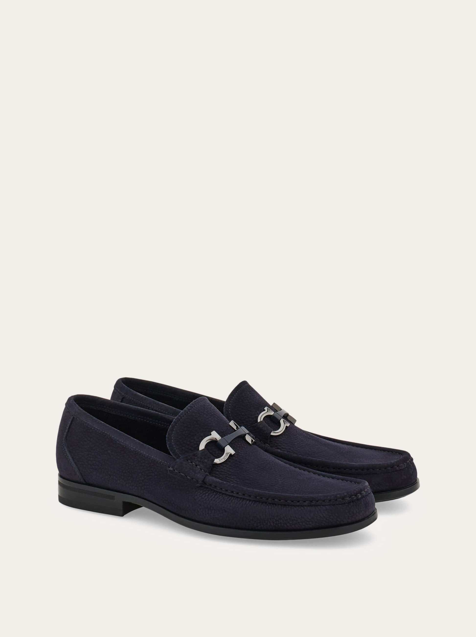 FERRAGAMO GANCINI BUCKLE LOAFER