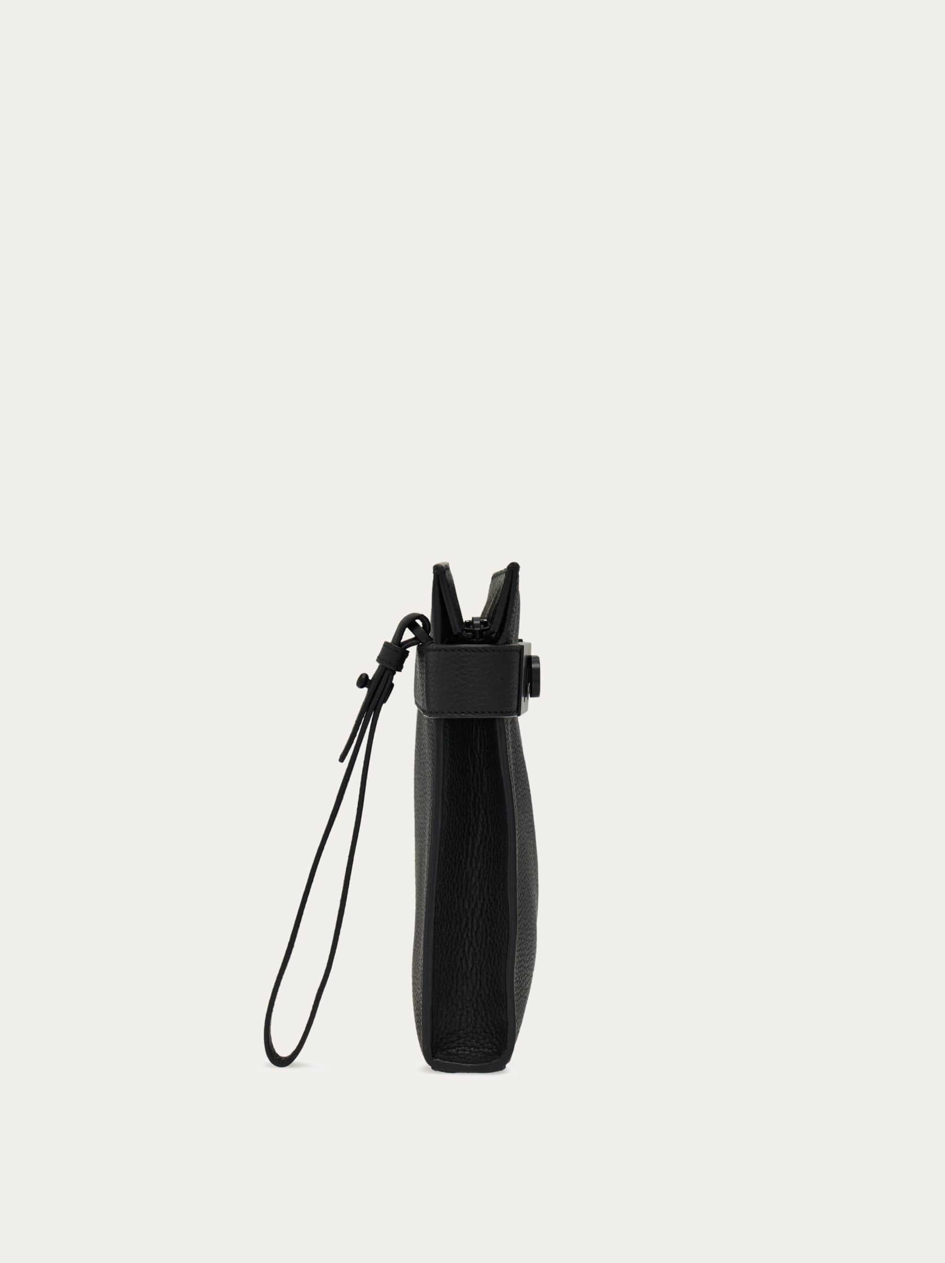  Ferragamo Herren Pouch Mit Hug-schnallen Schwarz 