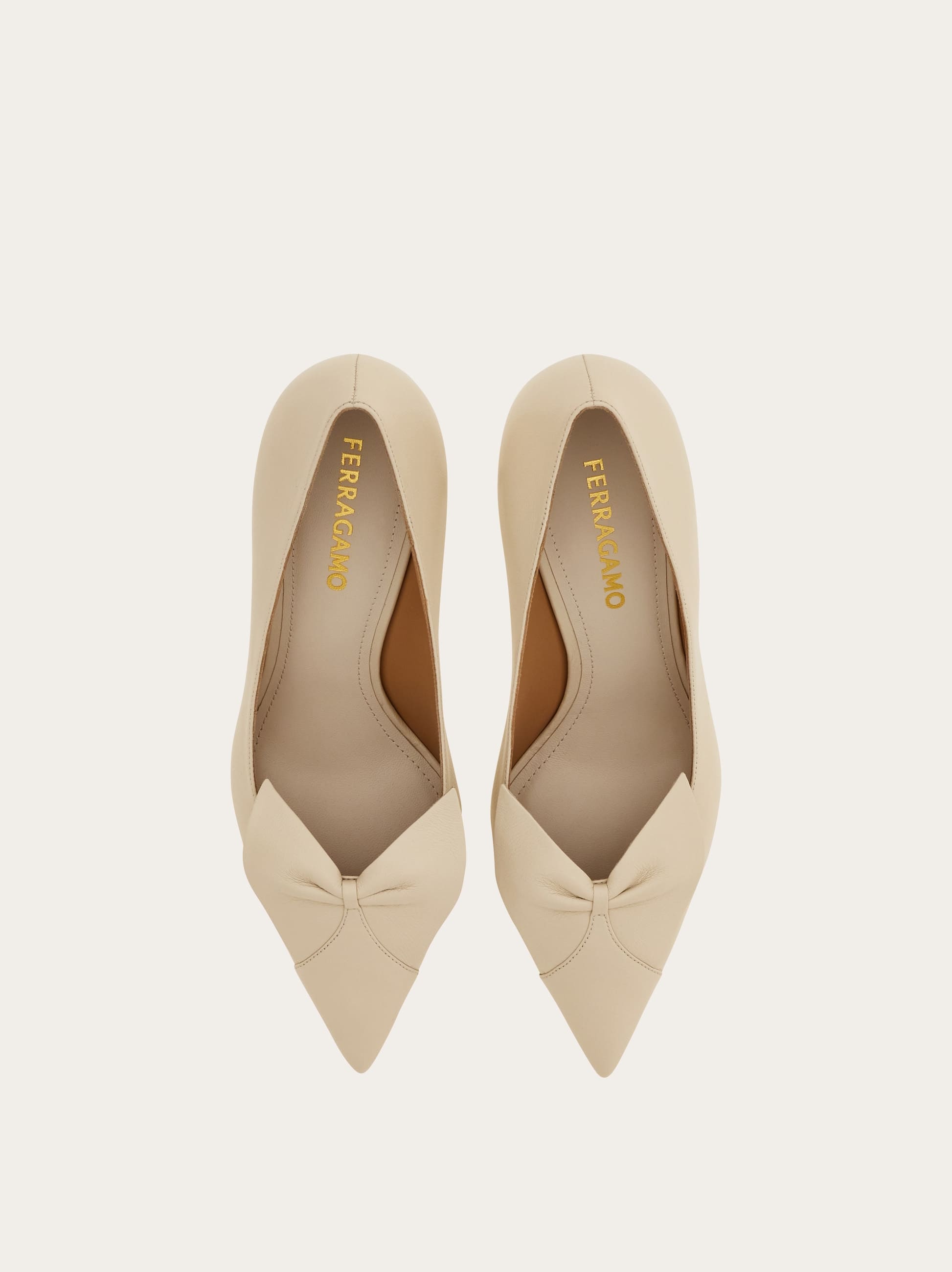 Ferragamo Gwen 70 Soft Bow Nappa Leather Pumps In White
