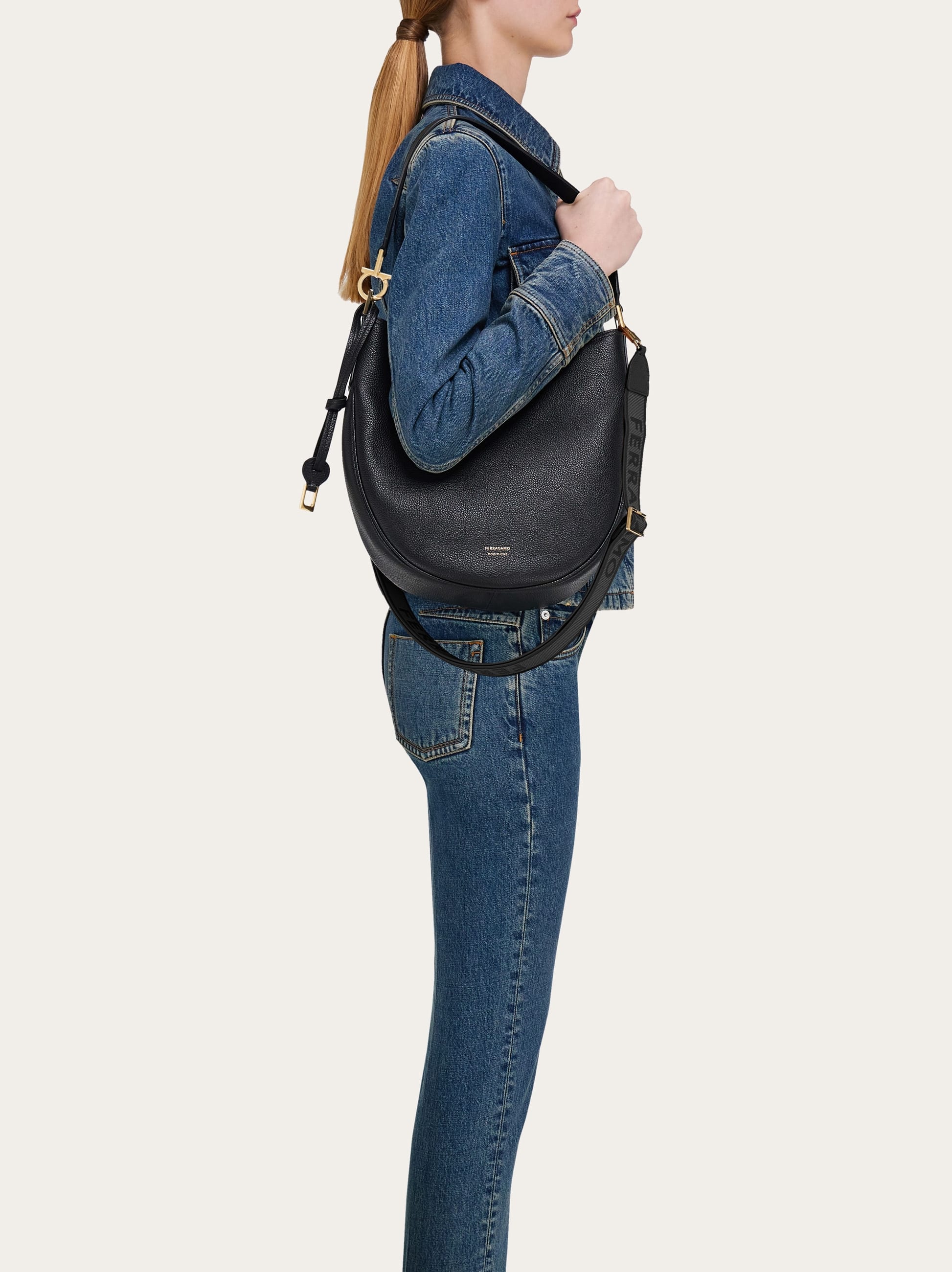  Ferragamo Damen Hobo-tasche (m) Schwarz 