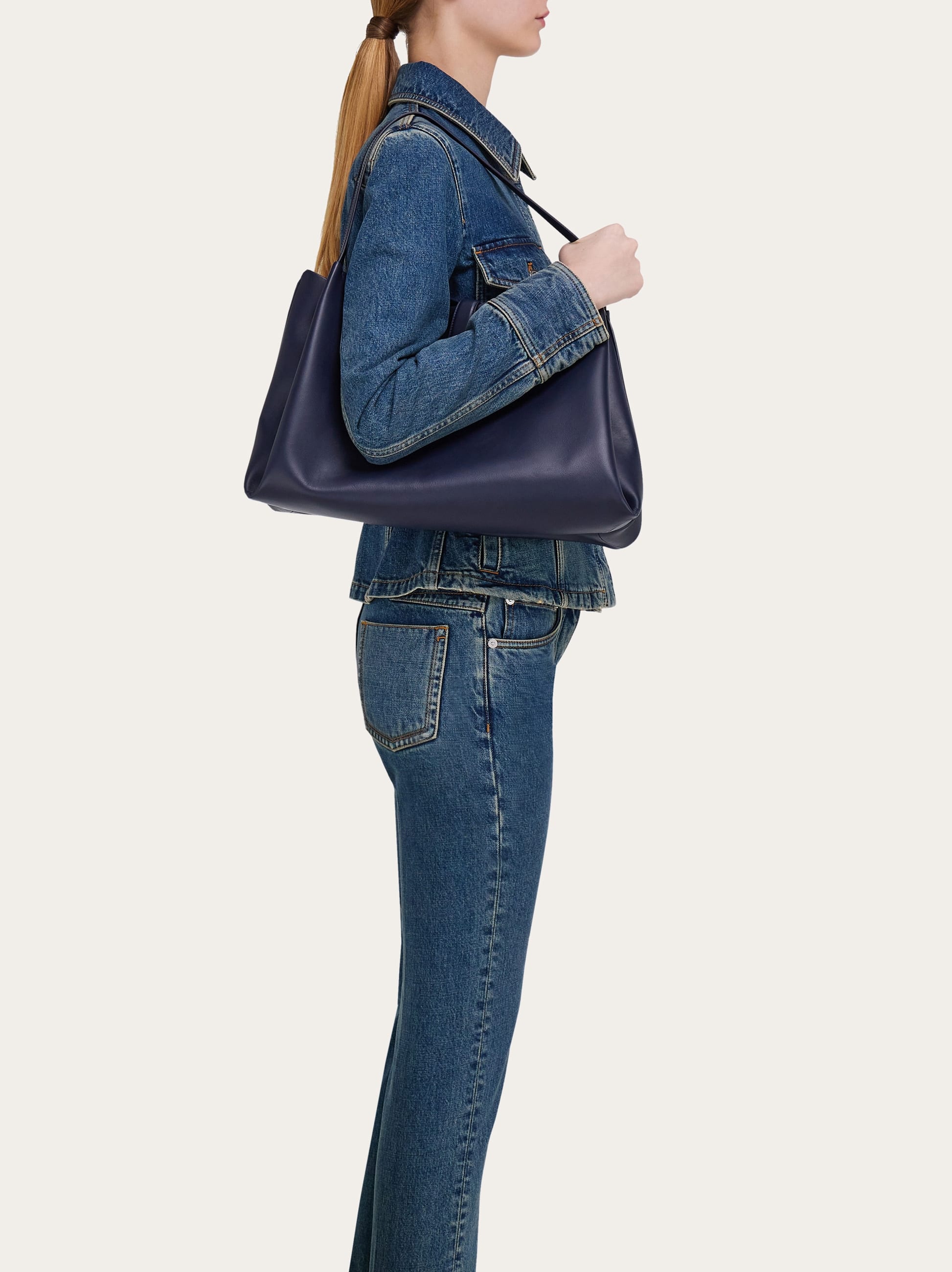 Ferragamo Tote Bag (l) In Blue