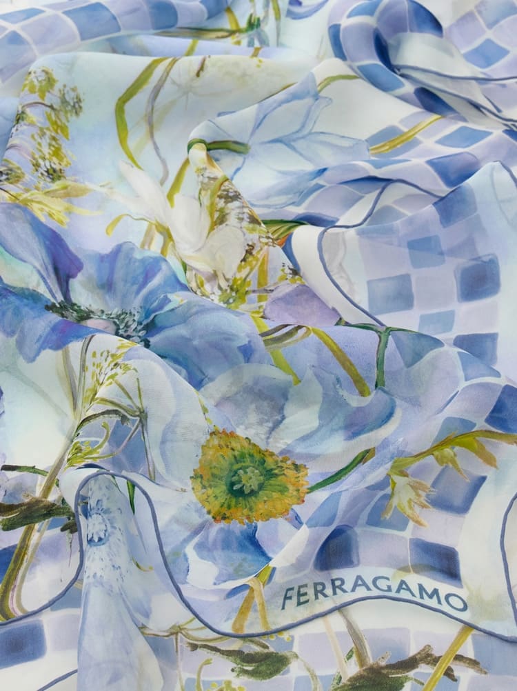 Ferragamo Écharpe En Soie Imprimé Fleurs Bleu