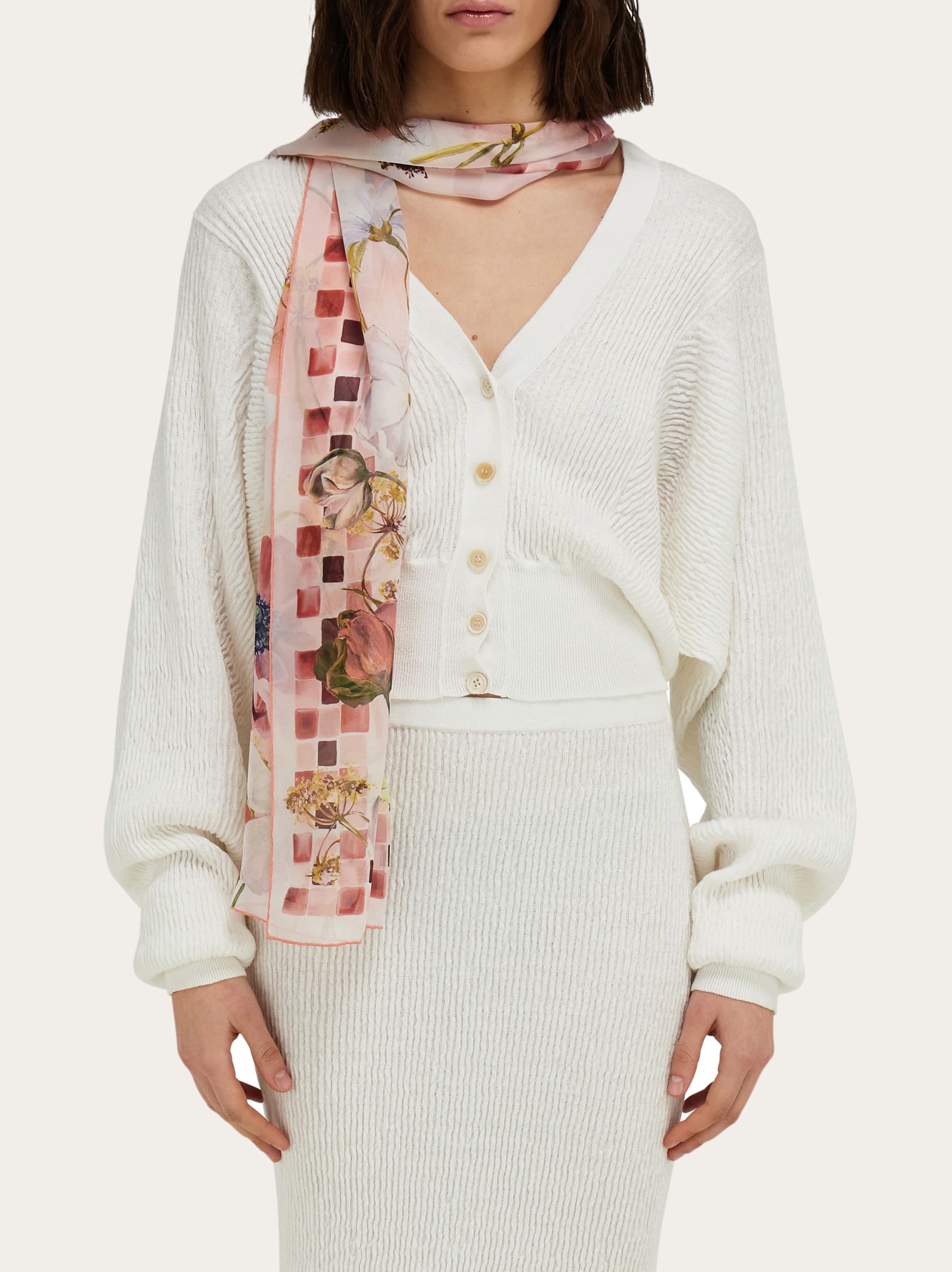 Ferragamo Écharpe En Soie Imprimé Fleurs Rose