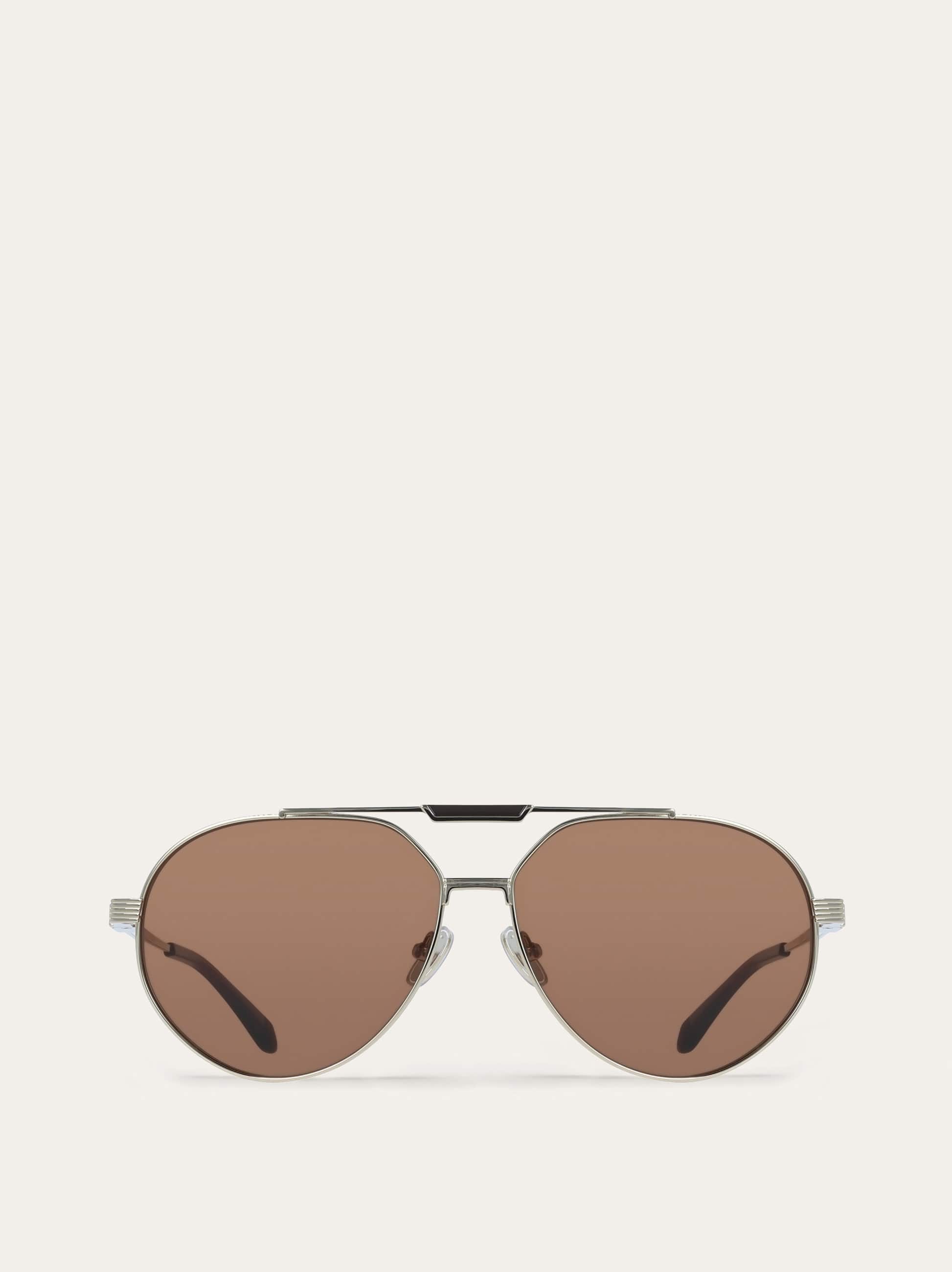 Ferragamo 62mm Oversize Aviator Sunglasses In Gold