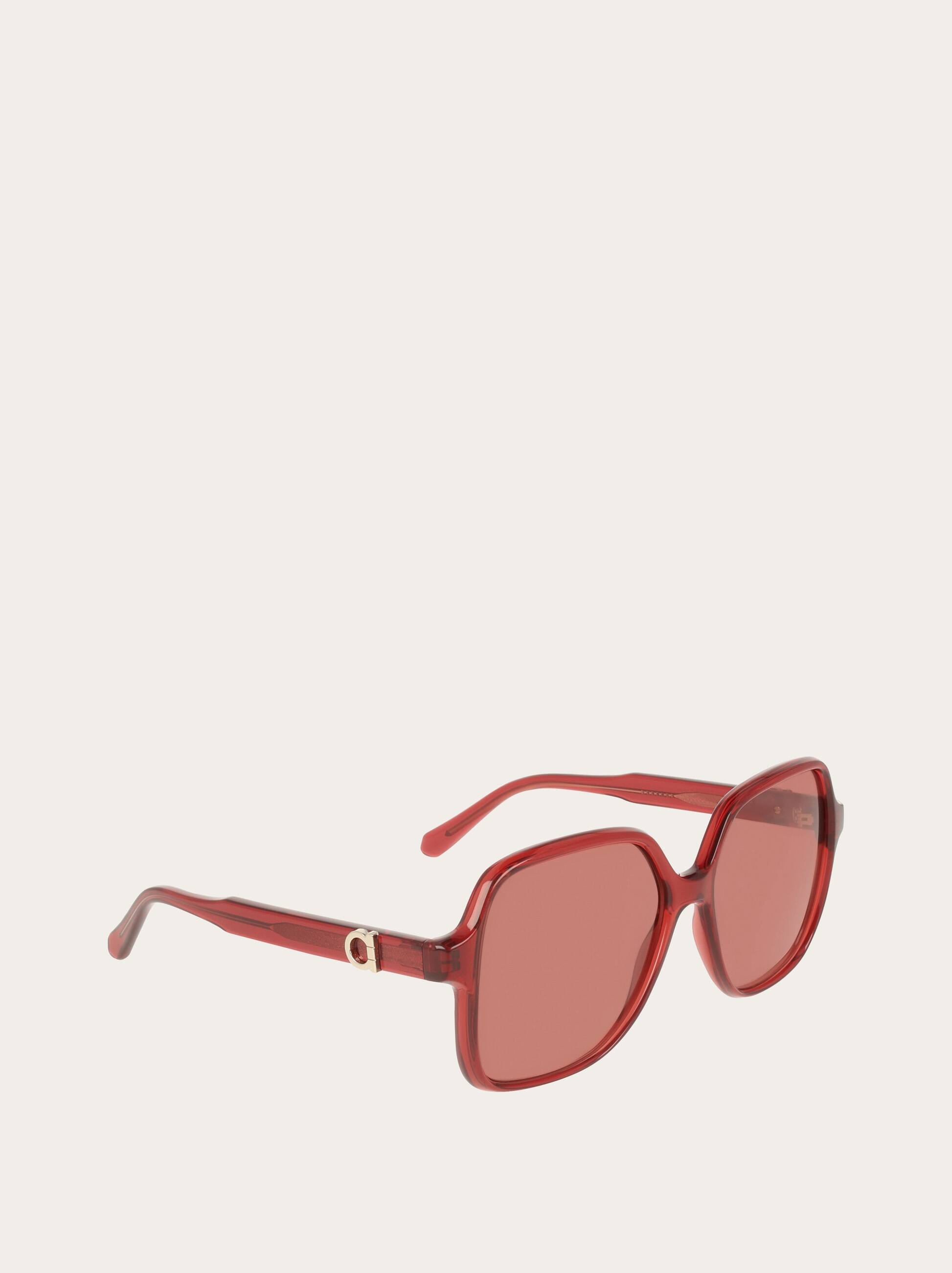  Ferragamo Women Square Frame Sunglasses Red 
