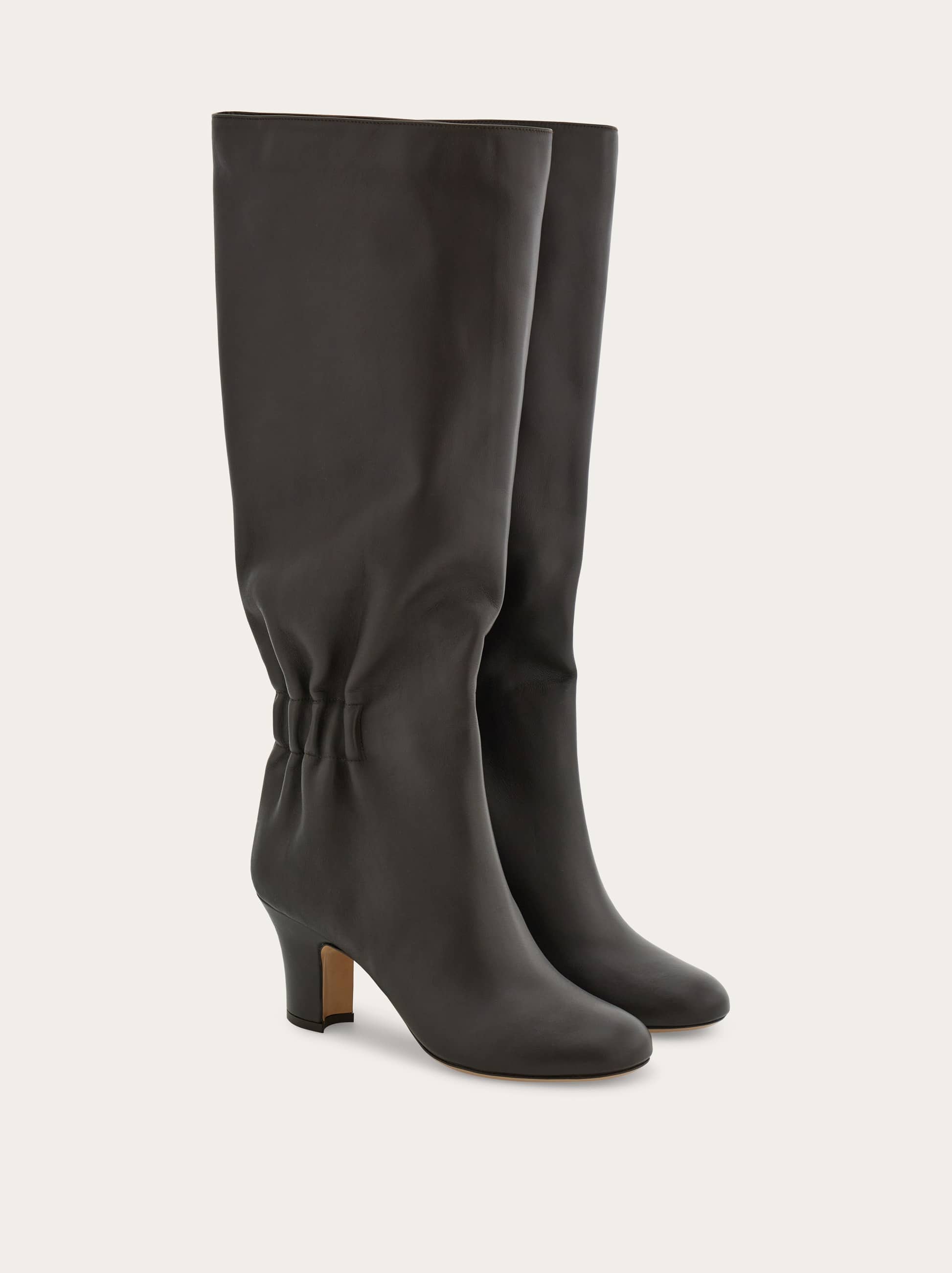 Ferragamo Knee Boot With Ruched Detail In Black