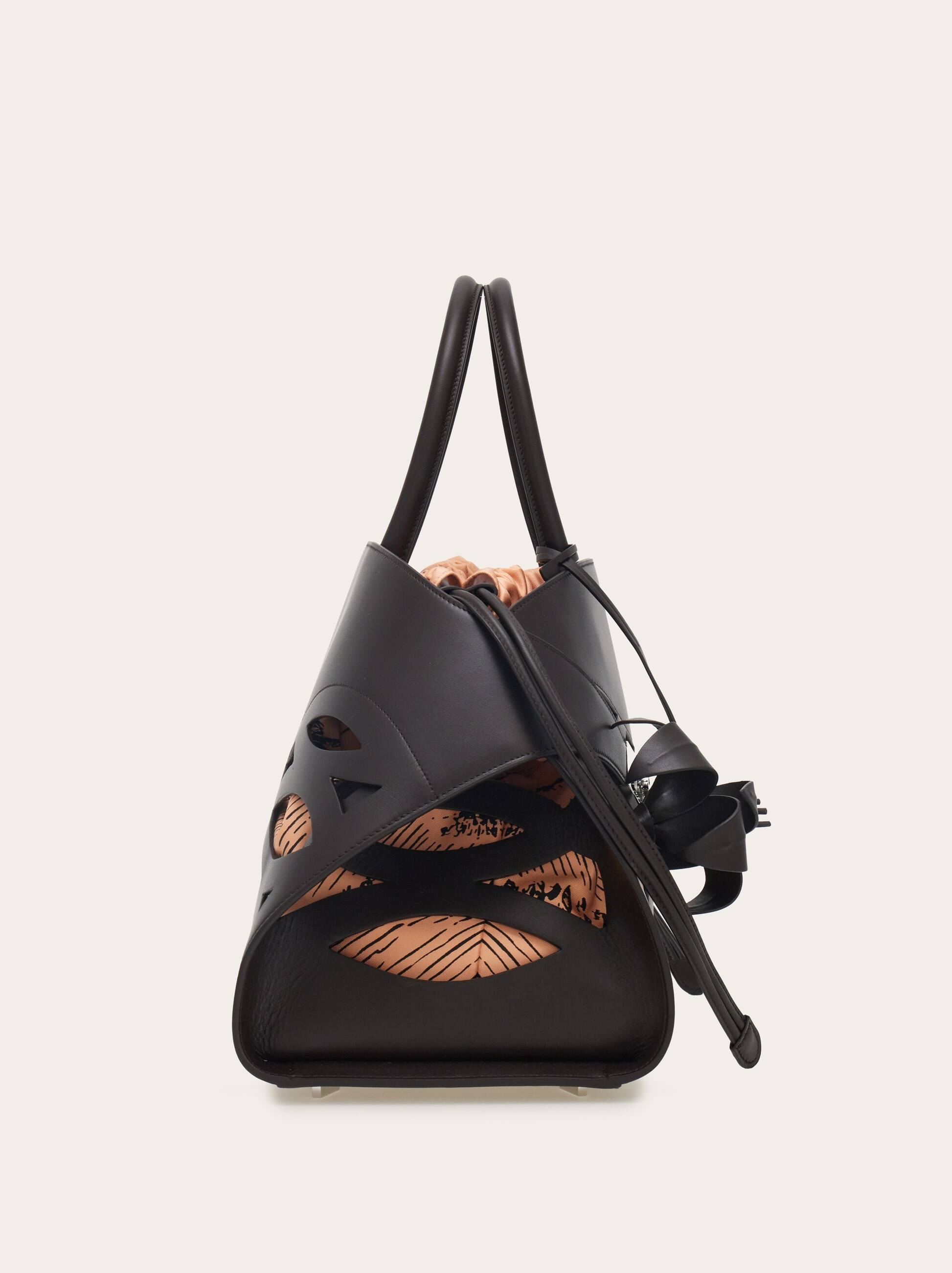  Ferragamo Damen Handtasche Hug Back To Earth (l) Braun 