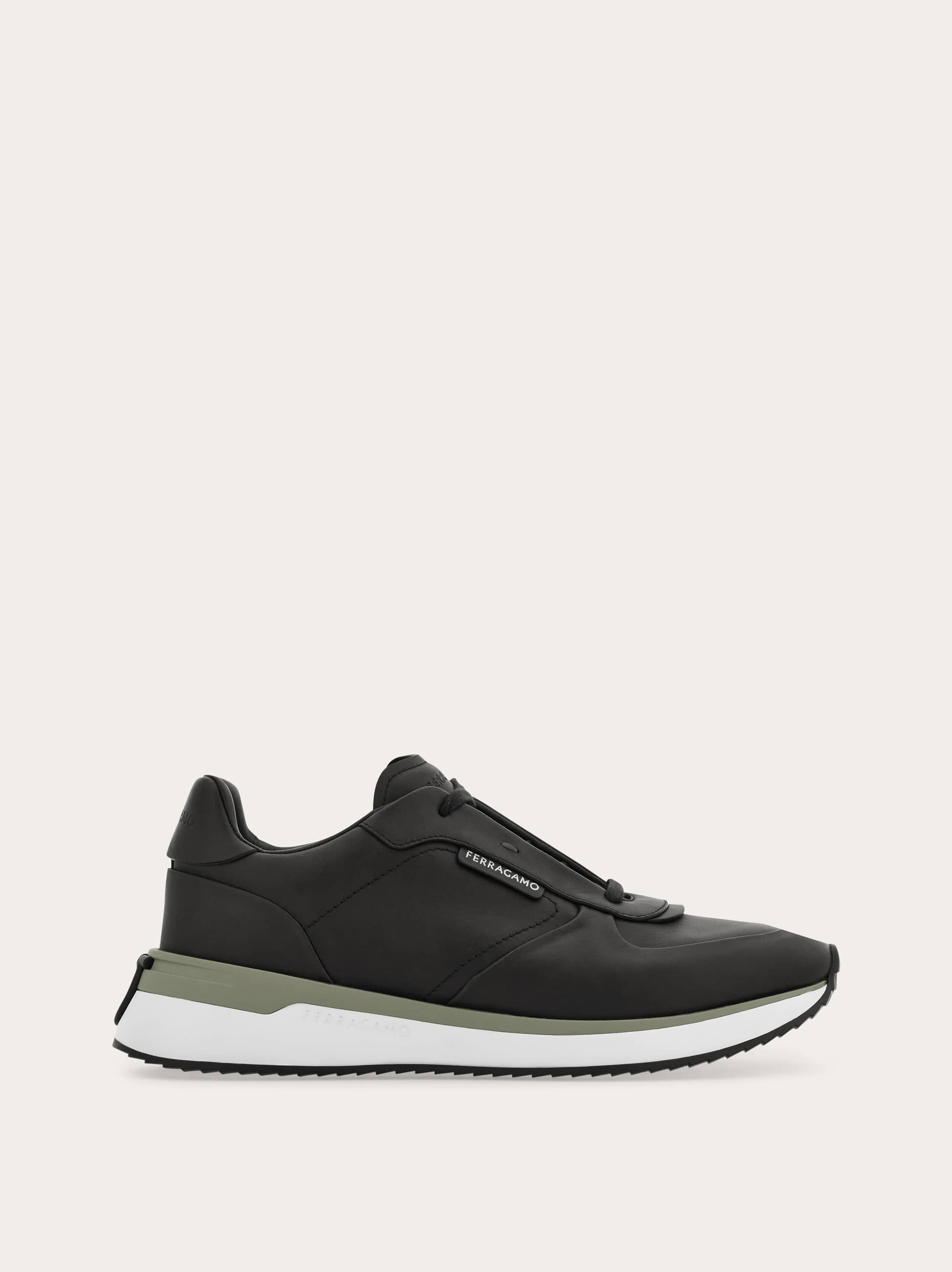 Ferragamo Low Cut Sneaker In Black