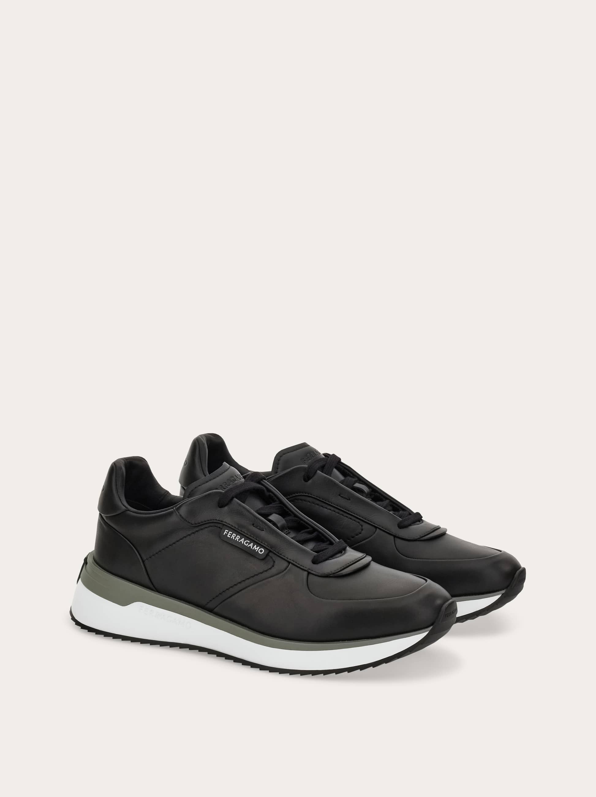 Ferragamo Low Cut Sneaker In Black