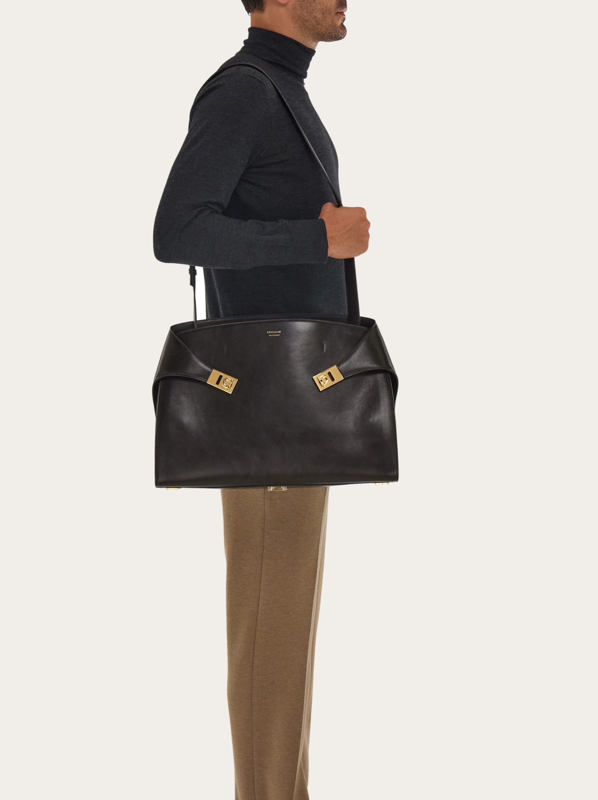  Ferragamo Herren Schultertasche Hug Braun 