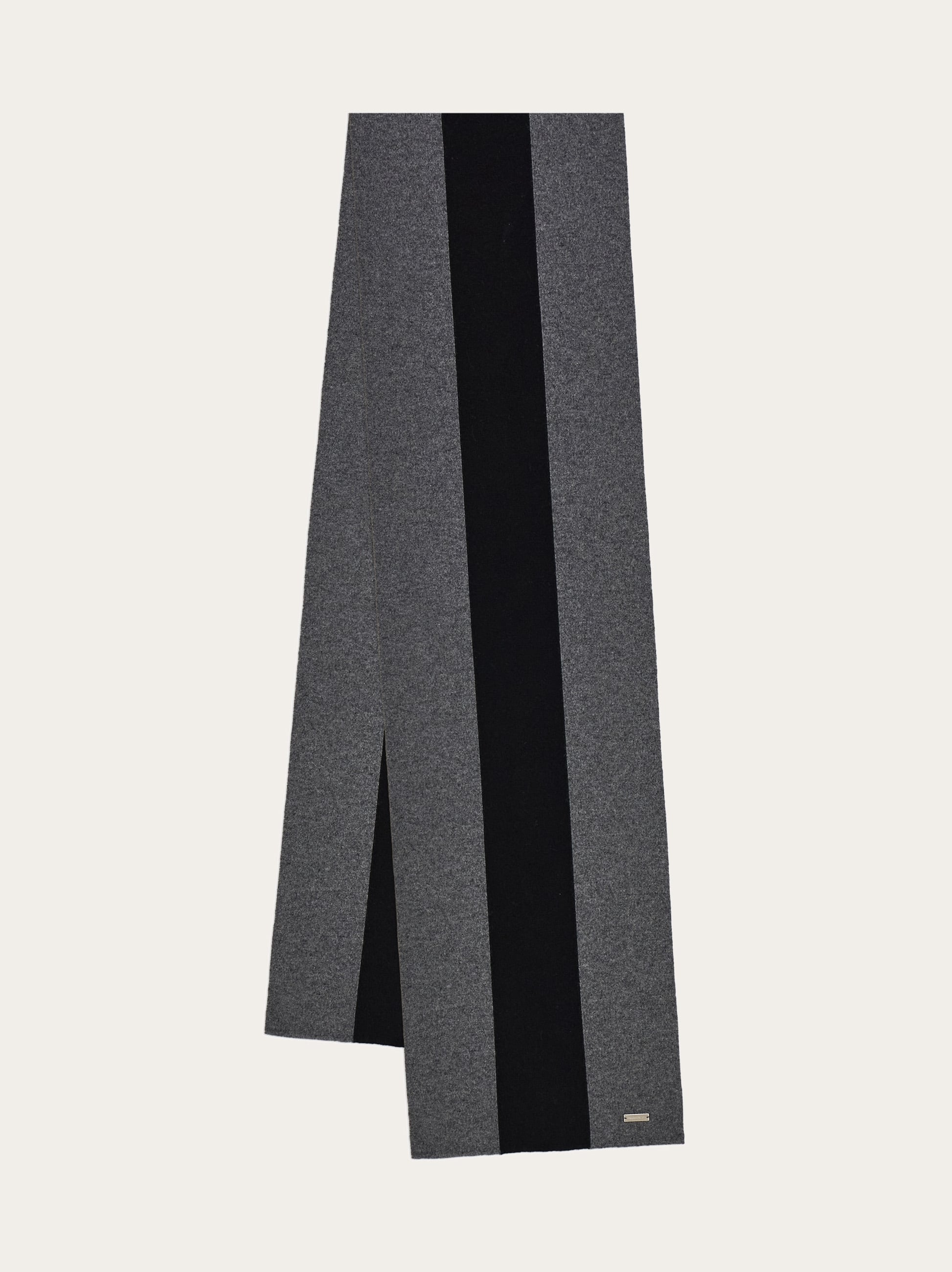 Ferragamo Uomo Stola lunga Grigio