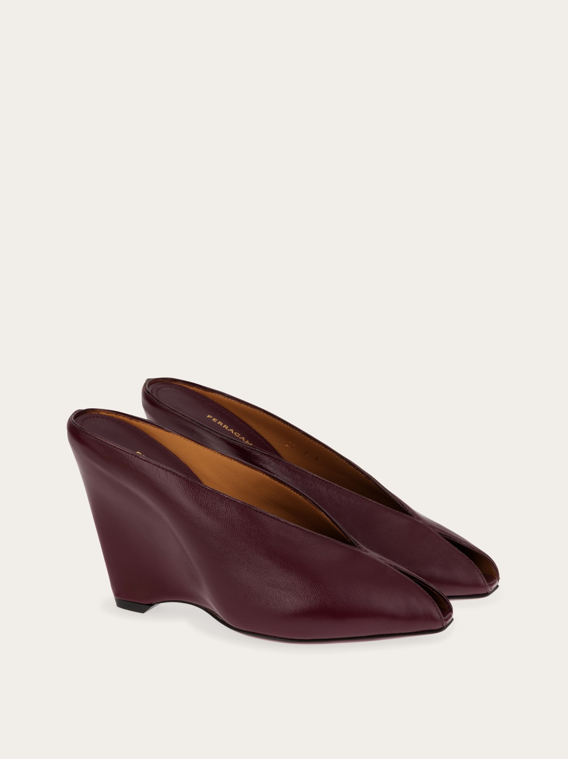 Ferragamo Alicia Leather Wedges Mules In Purple