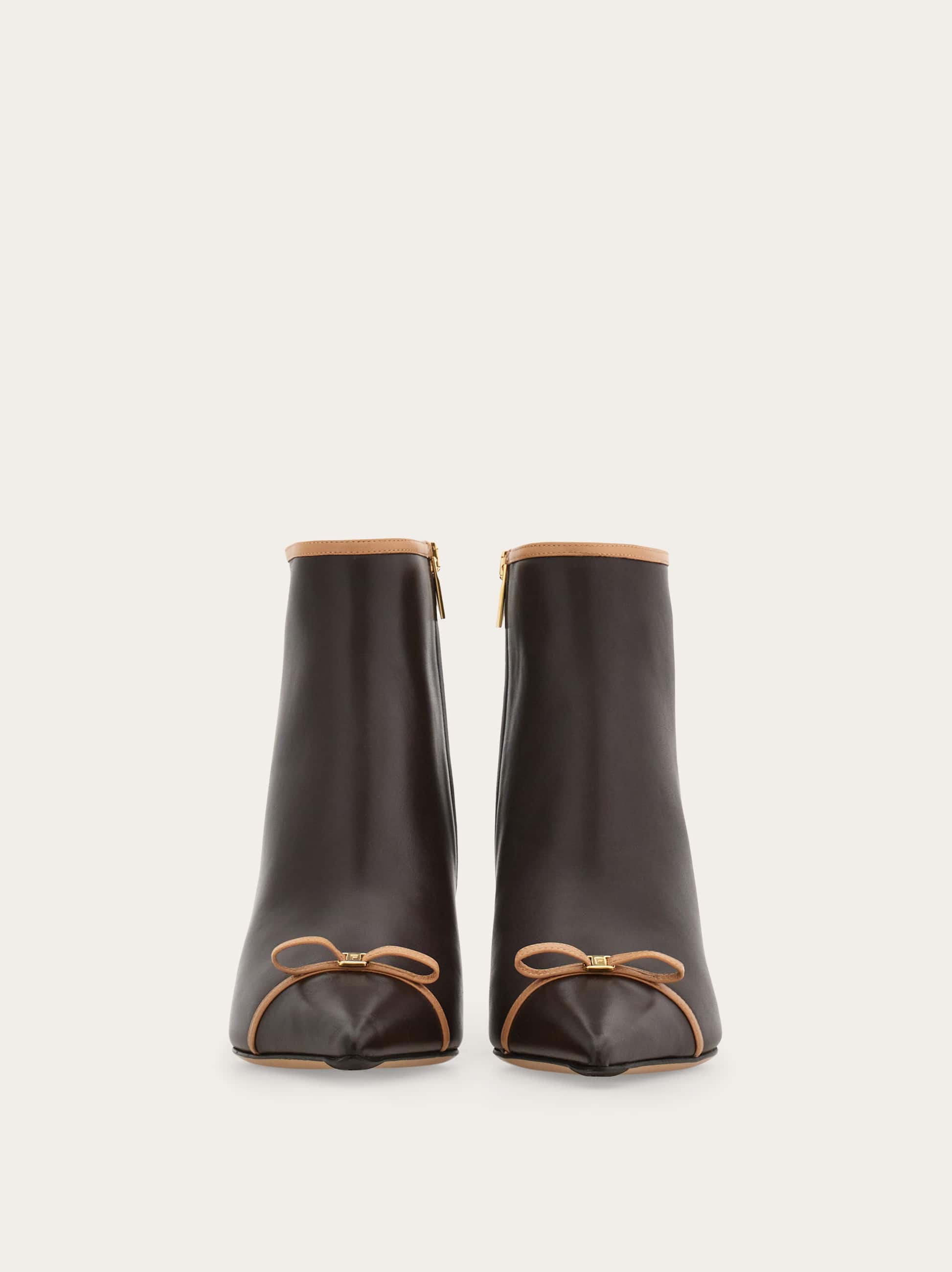  Ferragamo Damen Stiefelette Mit Mini Bow Braun Größe 35.5 