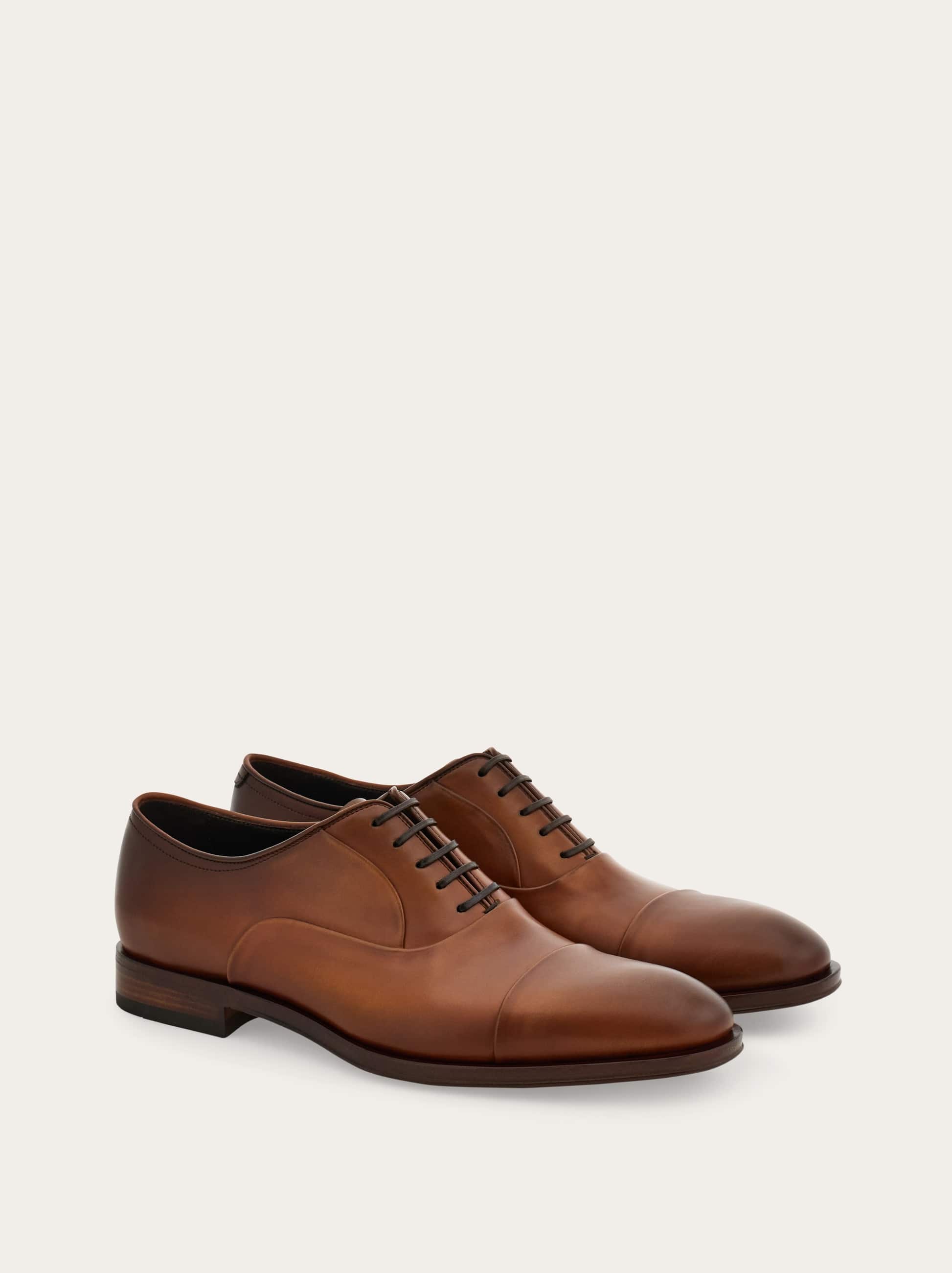 Ferragamo Oxford Shoe With Toe Cap In Brown