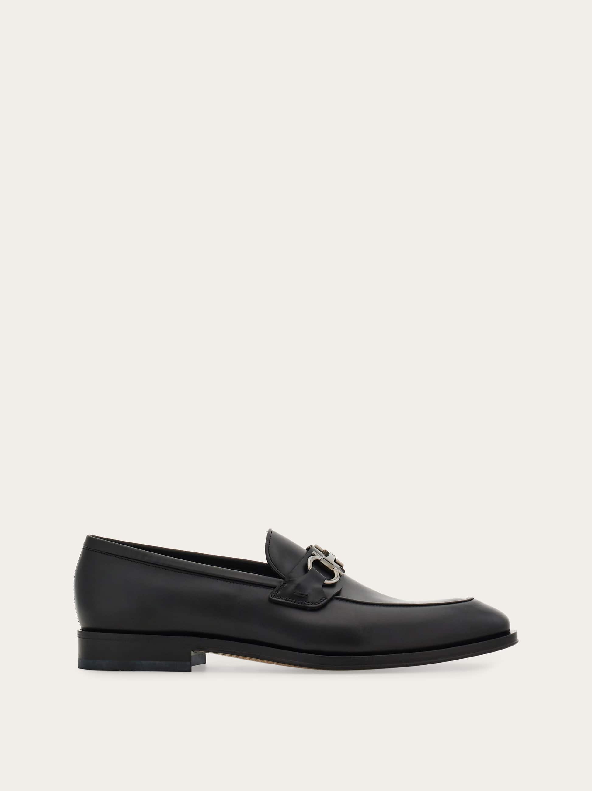 Ferragamo Loafer With Gancini Buckle In Black