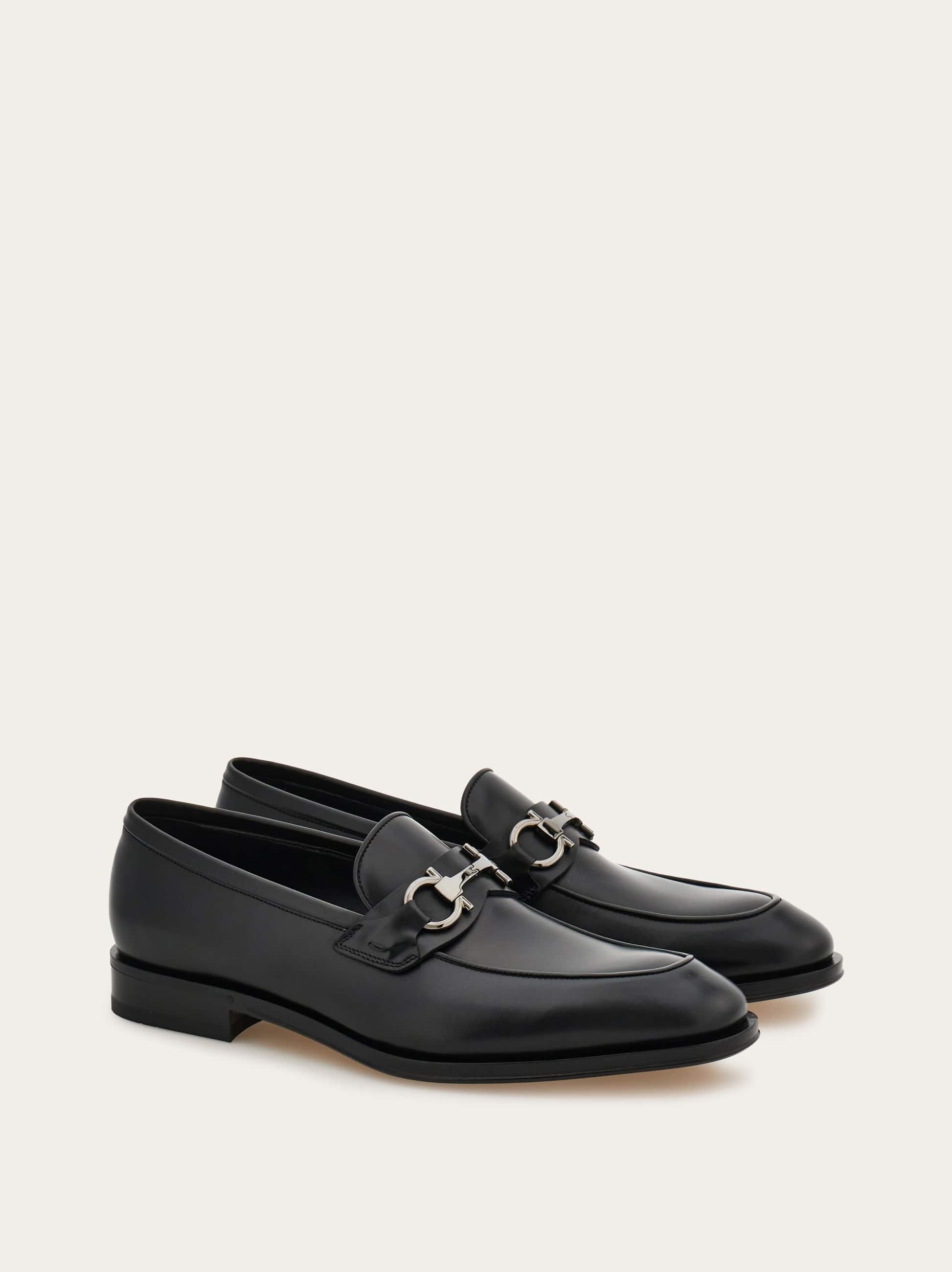 Ferragamo Loafer With Gancini Buckle In Black