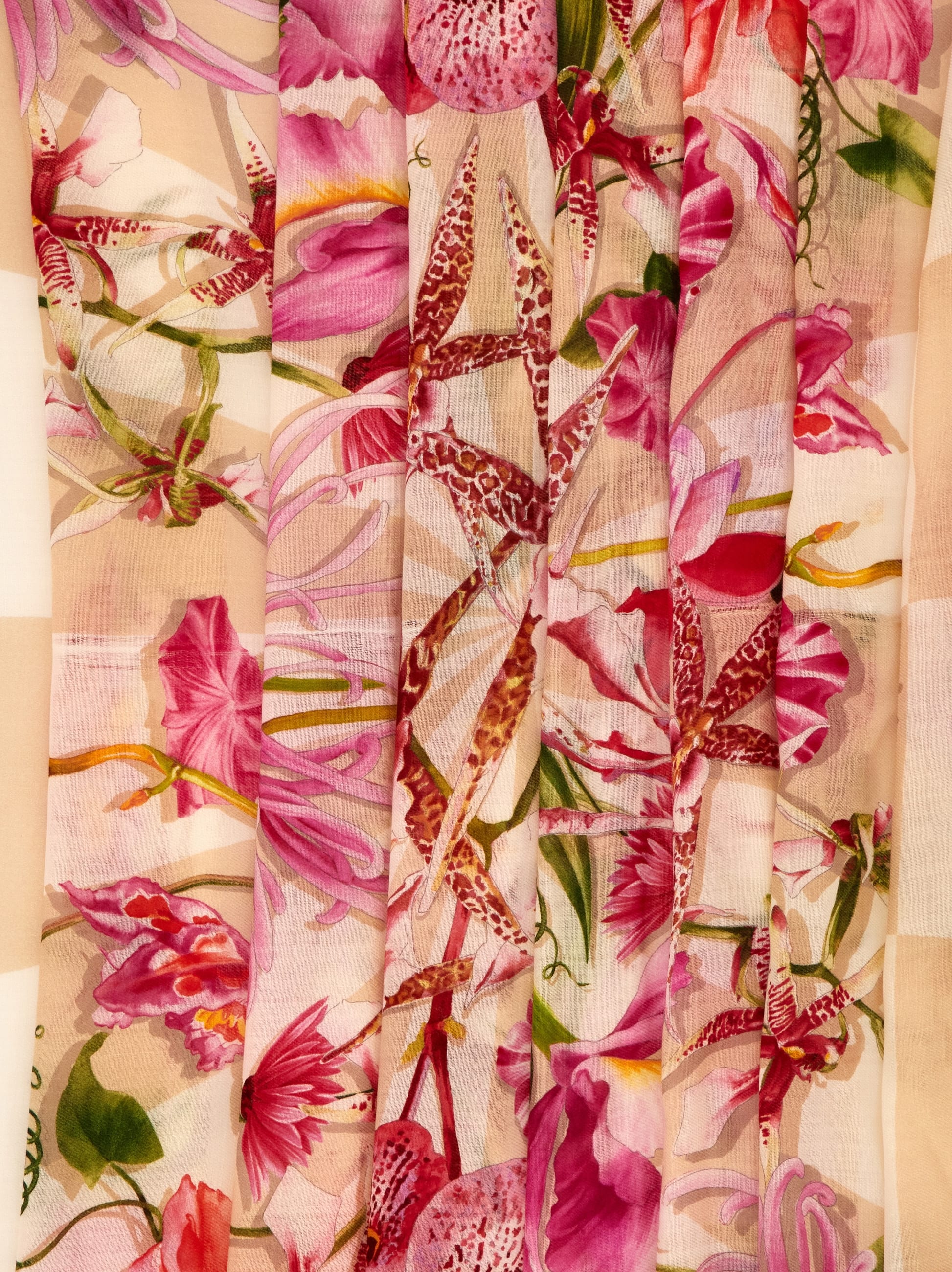  Ferragamo Damen Schultertuch Mit Blüte-print Rosa 