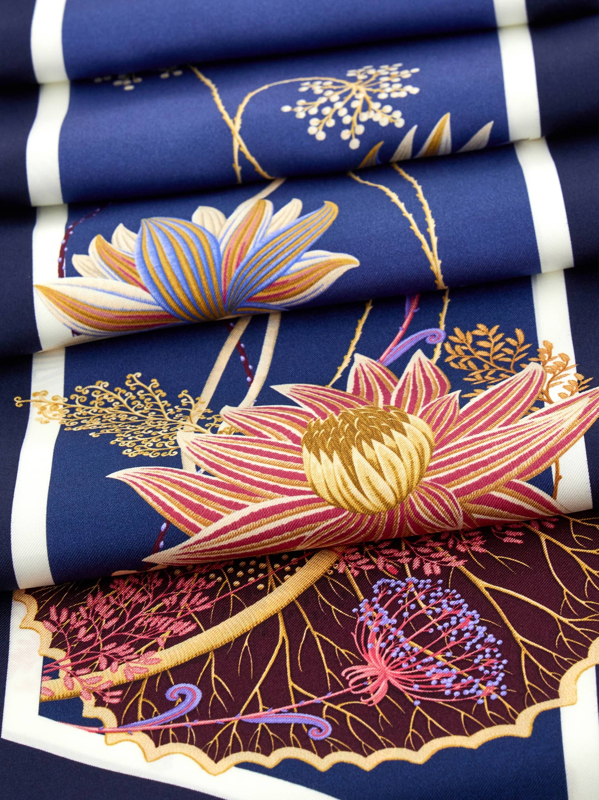 Ferragamo Water Lily Print Silk Bandeau In Blue