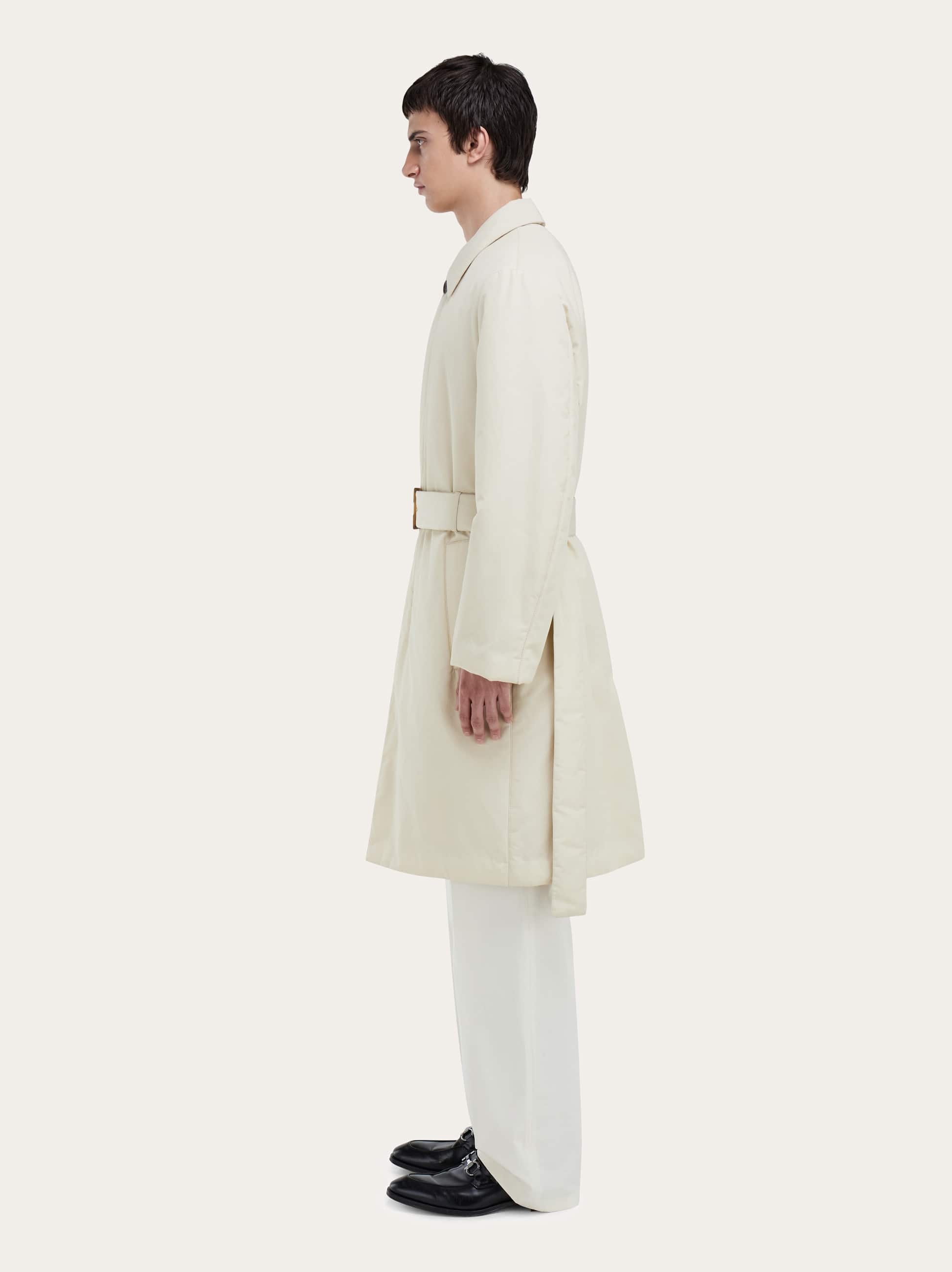  Ferragamo Herren Gepolsterter Trenchcoat Weiß 