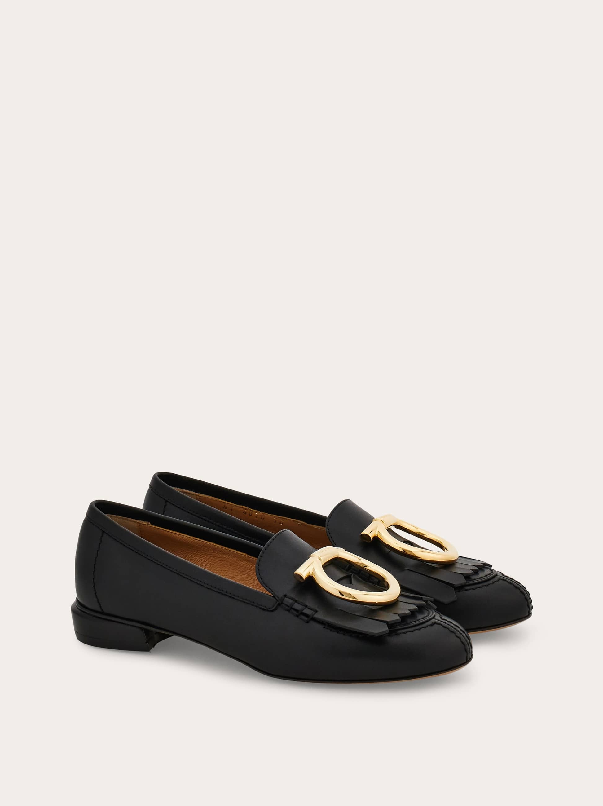 Ferragamo Gancio Loafer With Fringe Detail In Black