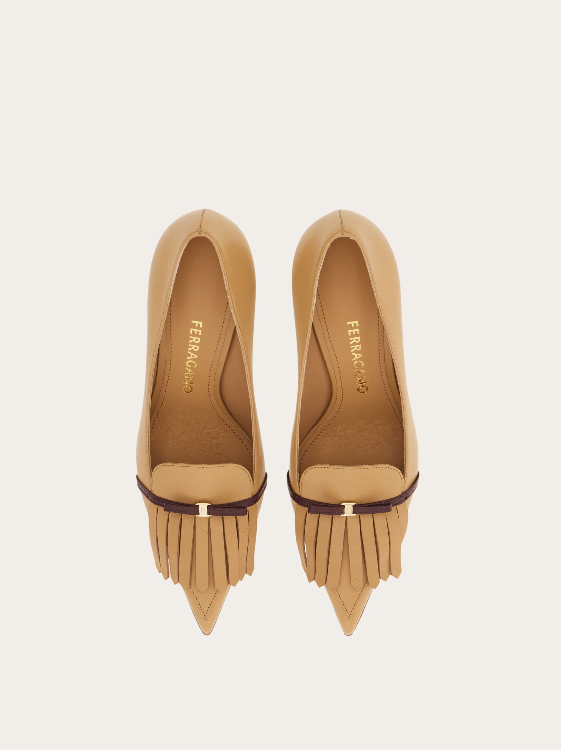  Ferragamo Damen Pumps Mit Mini Bow Beige Größe 35.5 