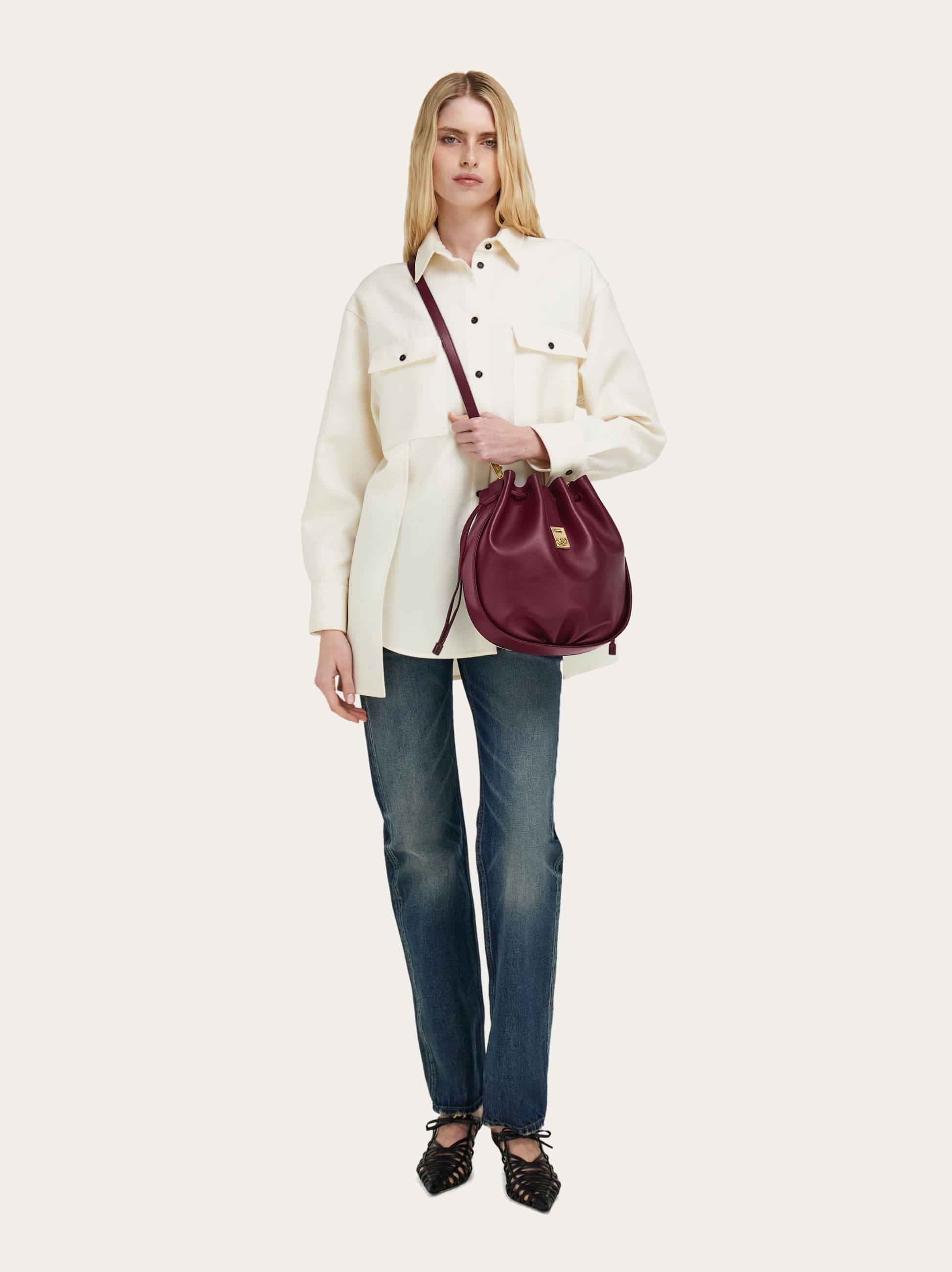  Ferragamo Damen Beuteltasche Mit Hug-schnalle Violett 