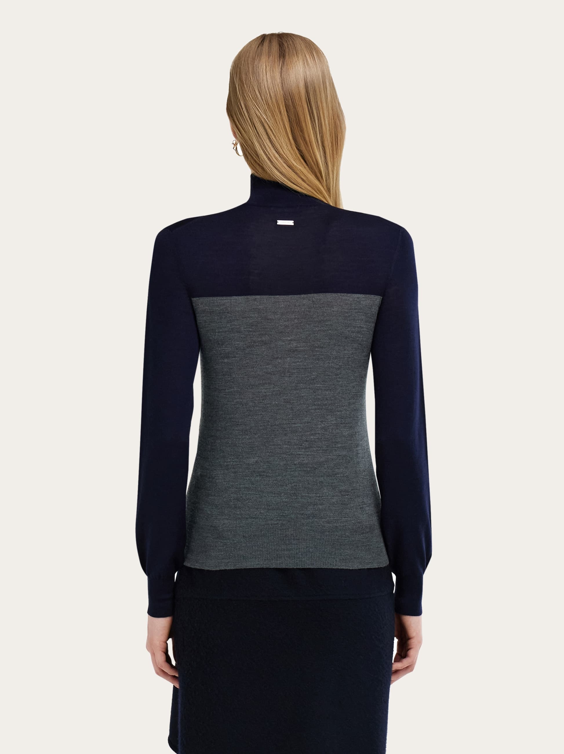  Ferragamo Women Two Tone Turtleneck Black 